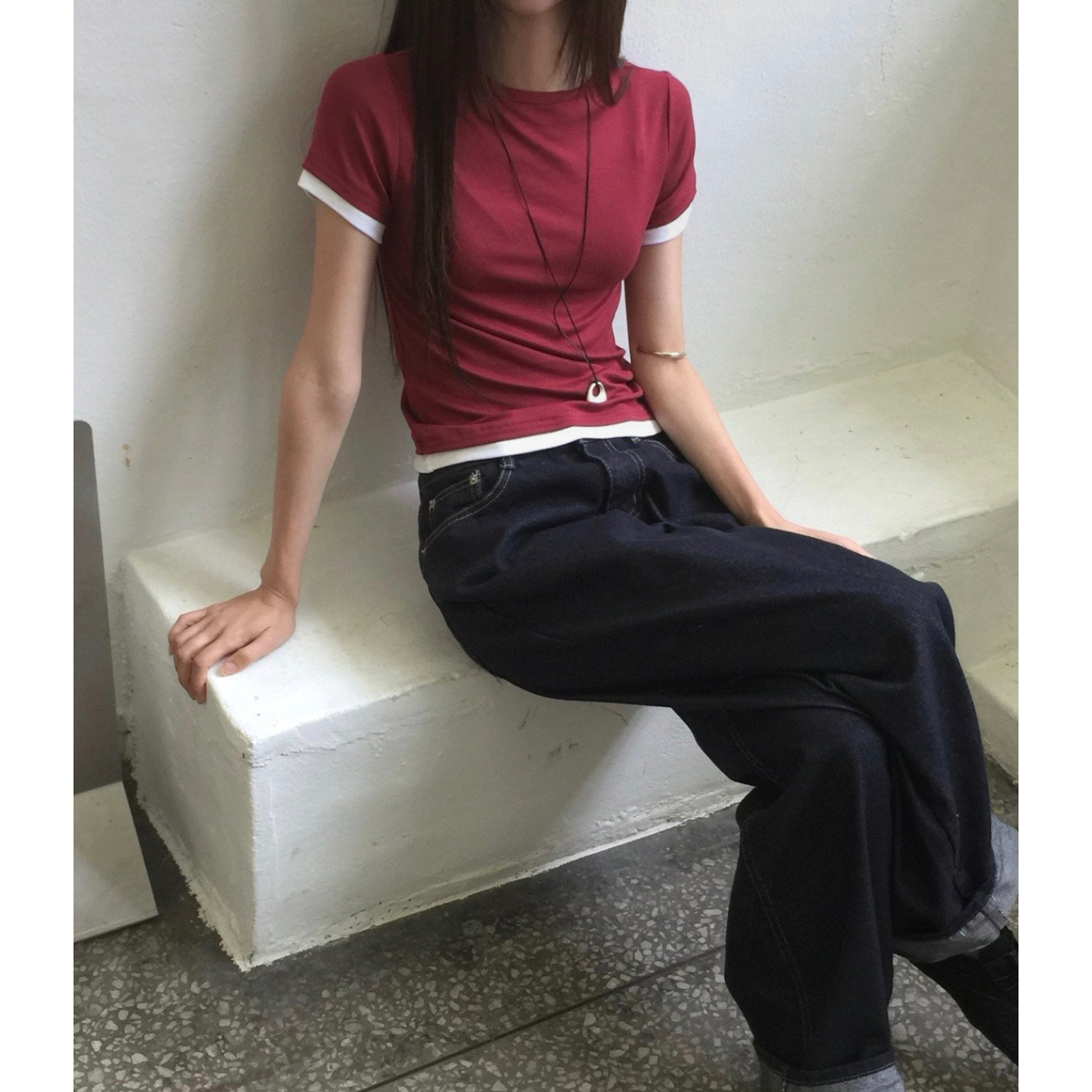 블랏 레이어드 스타일 배색 슬림핏 반팔 스판 티셔츠
