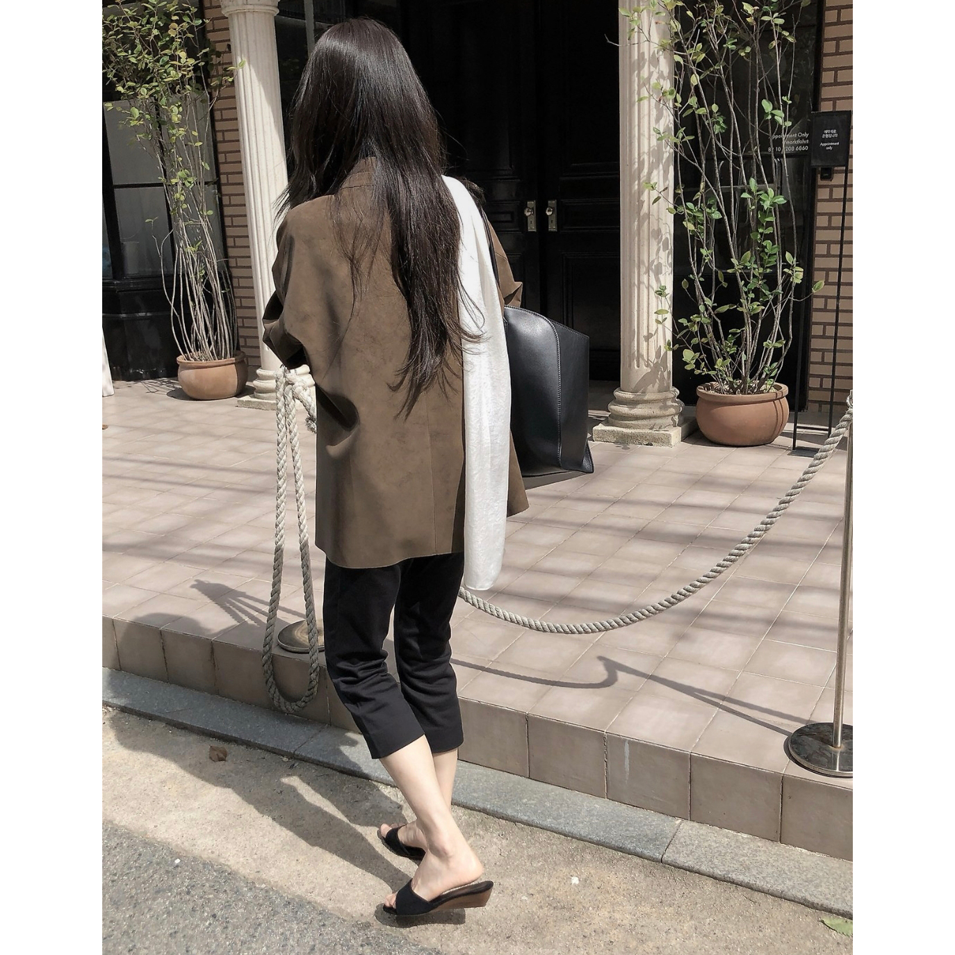 26FW 니드 루즈핏 스웨이드 하프 코트