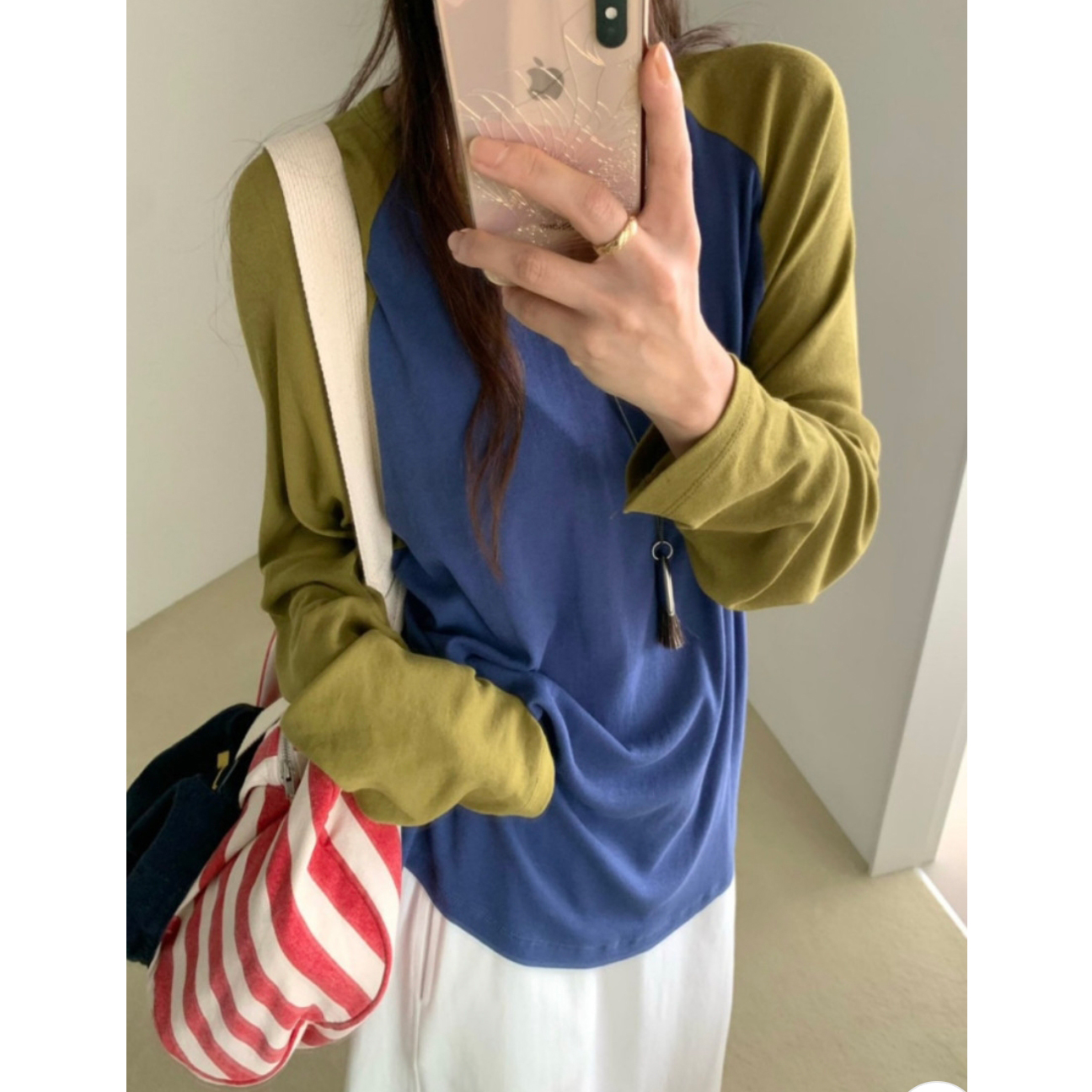 탬 배색 긴팔 나그랑 스판 찰랑 루즈핏 티셔츠