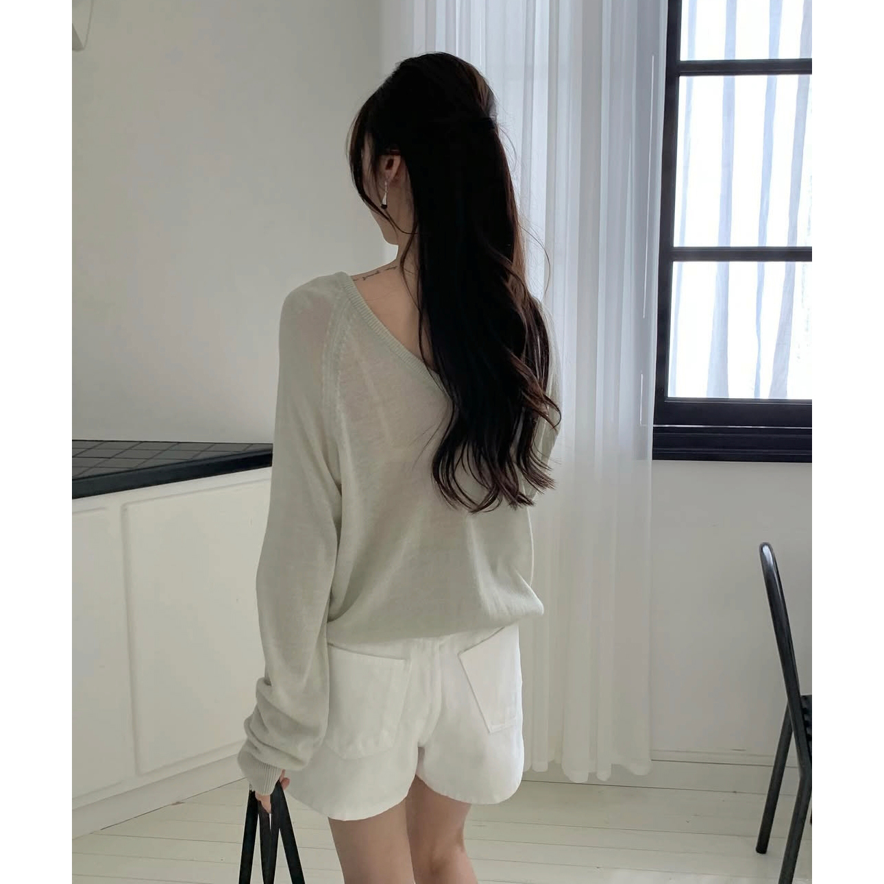 여름신상 코렐 양면착용 긴팔 시스루 브이넥 살안타템