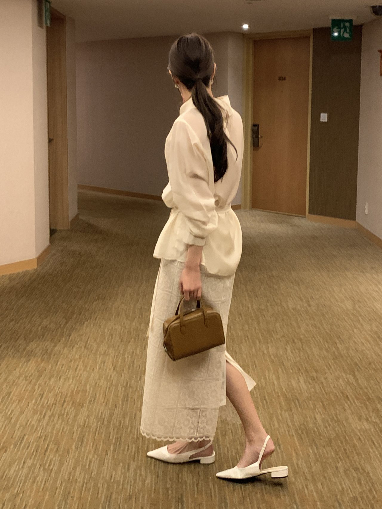 스퀘어 레이스 자수 에이치 라인 롱스커트