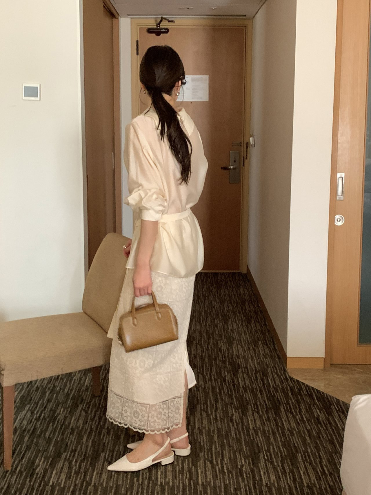 스퀘어 레이스 자수 에이치 라인 롱스커트
