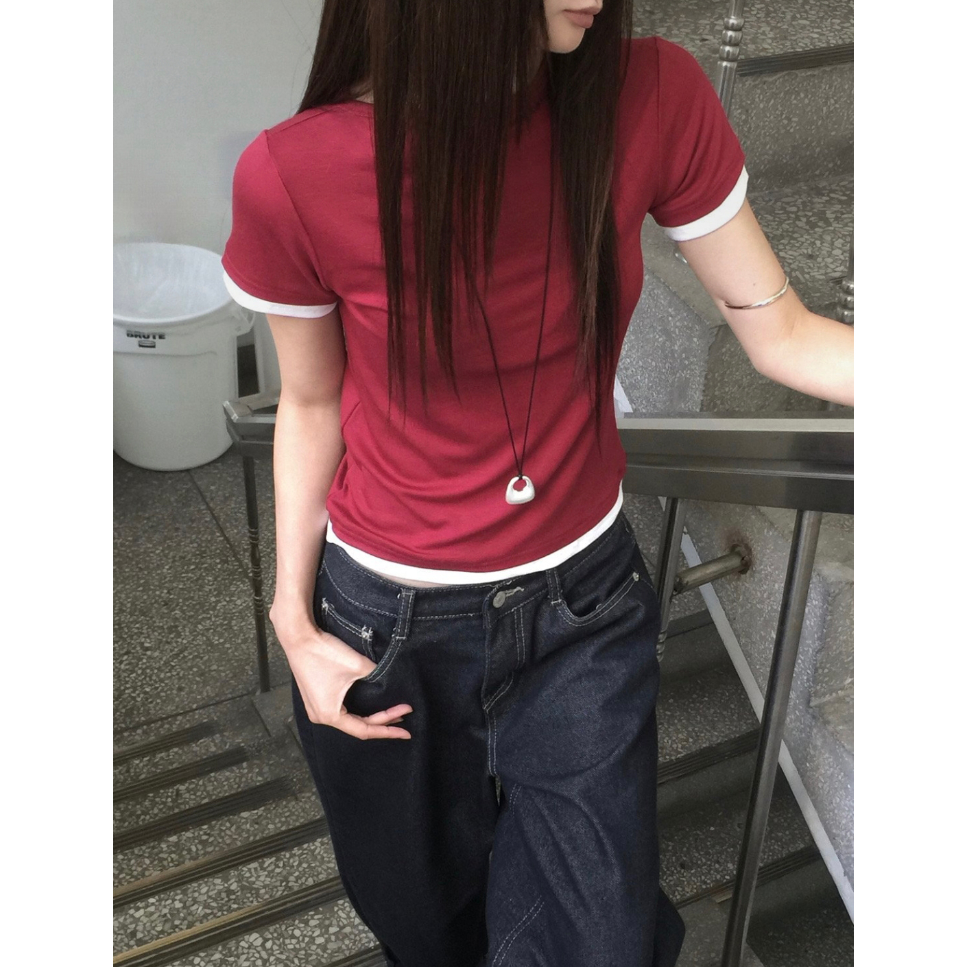 블랏 레이어드 스타일 배색 슬림핏 반팔 스판 티셔츠