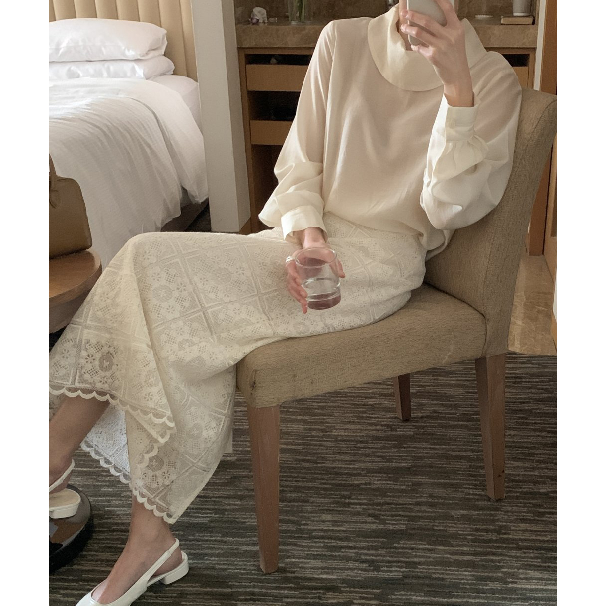 스퀘어 레이스 자수 에이치 라인 롱스커트