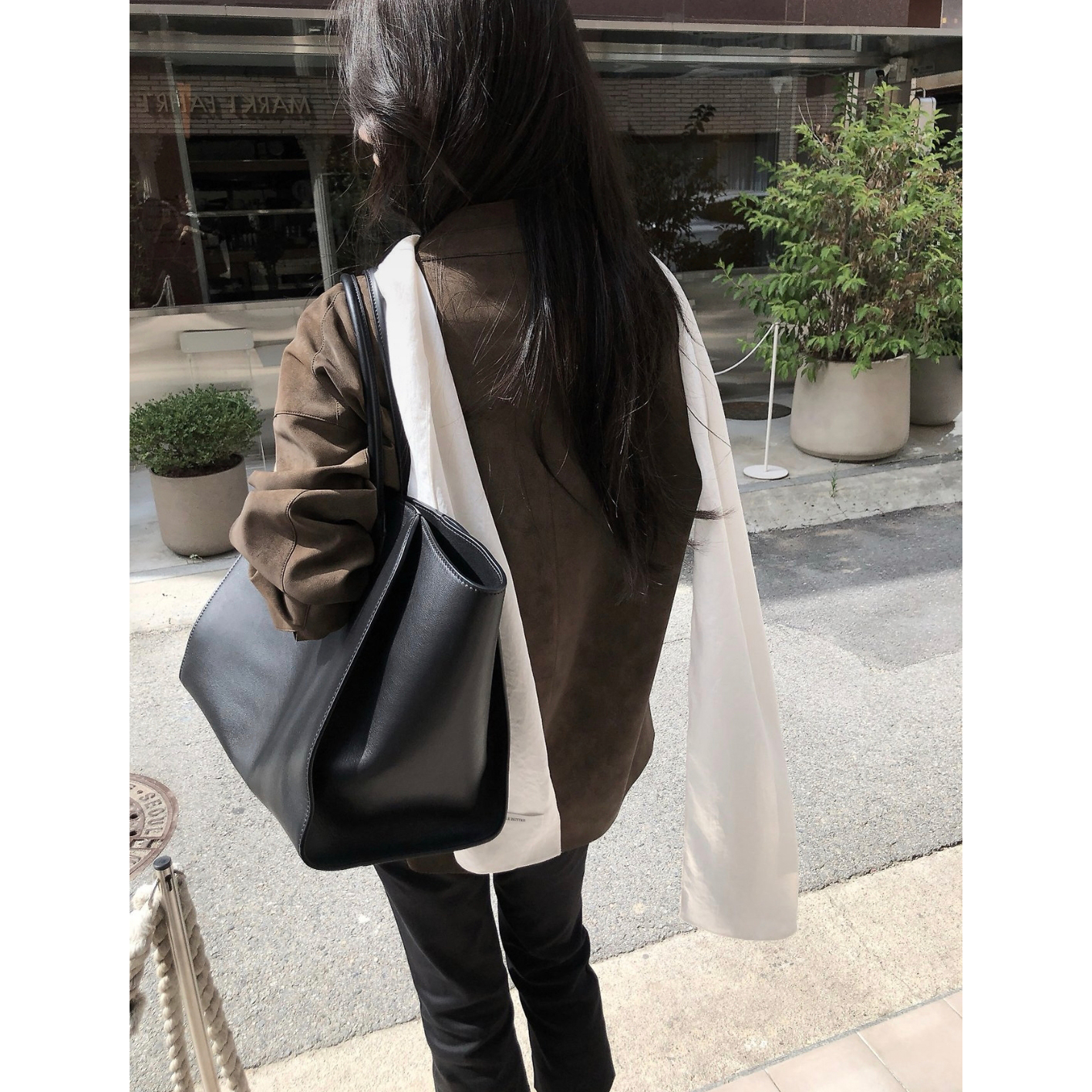 26FW 니드 루즈핏 스웨이드 하프 코트