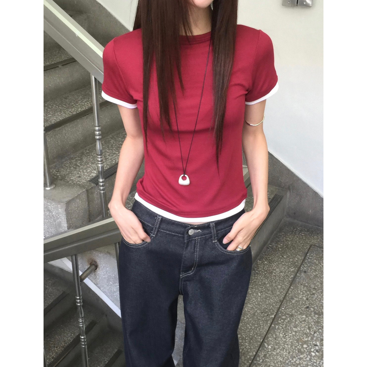 블랏 레이어드 스타일 배색 슬림핏 반팔 스판 티셔츠