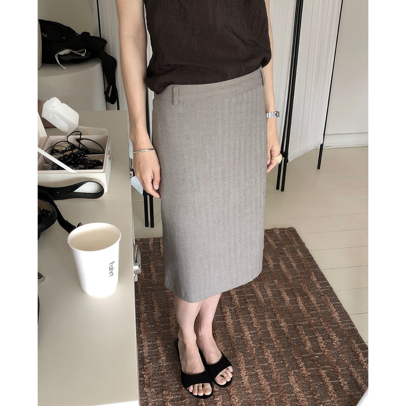 26FW 르버터 피렌체 미디 스커트 하이퀄리티
