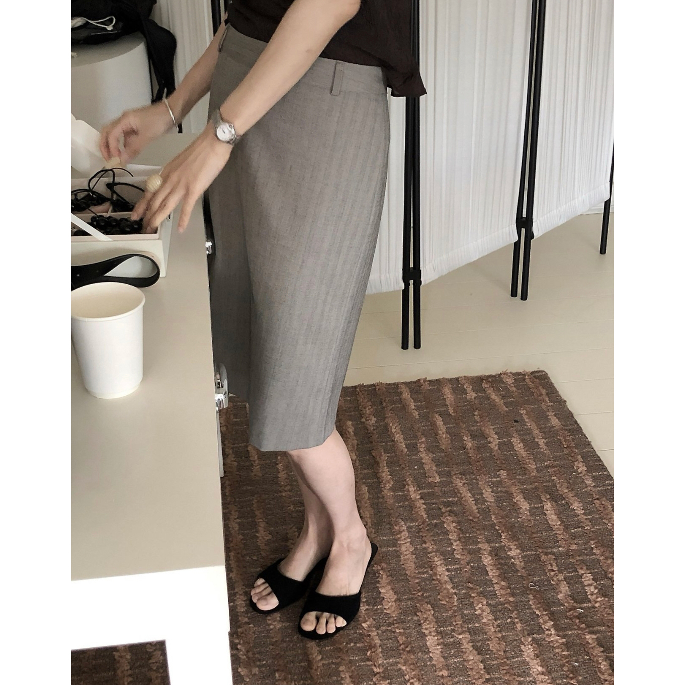 26FW 르버터 피렌체 미디 스커트 하이퀄리티