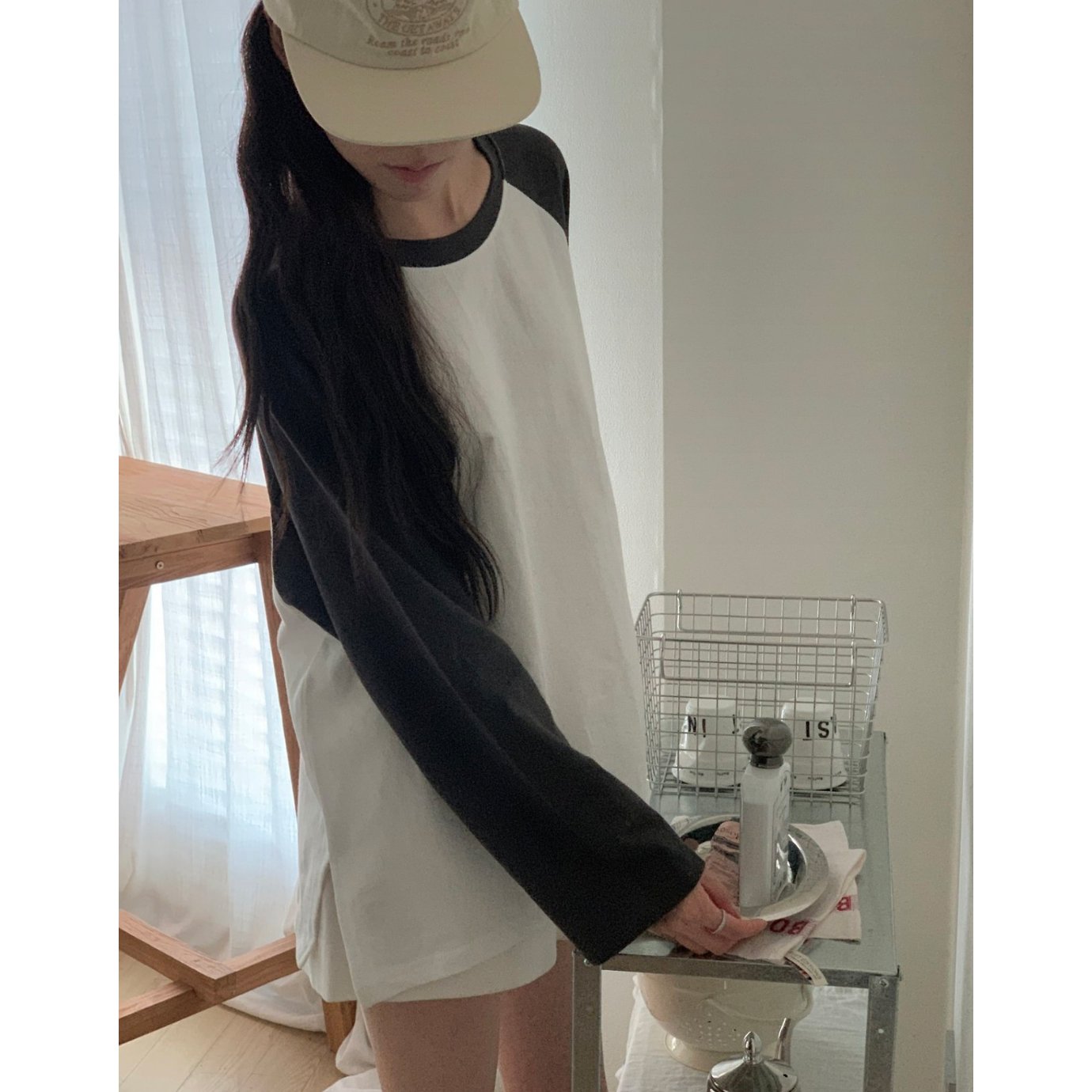엘리 배색 나그랑 루즈핏 티셔츠 박스티