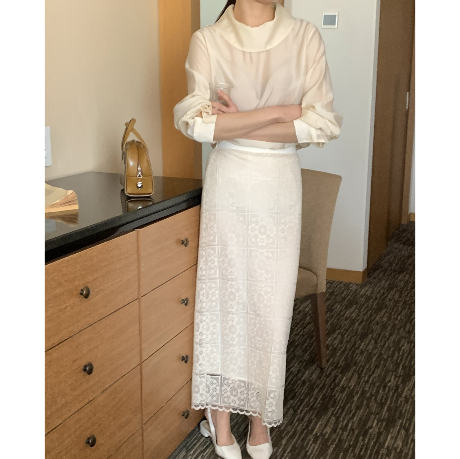 스퀘어 레이스 자수 에이치 라인 롱스커트