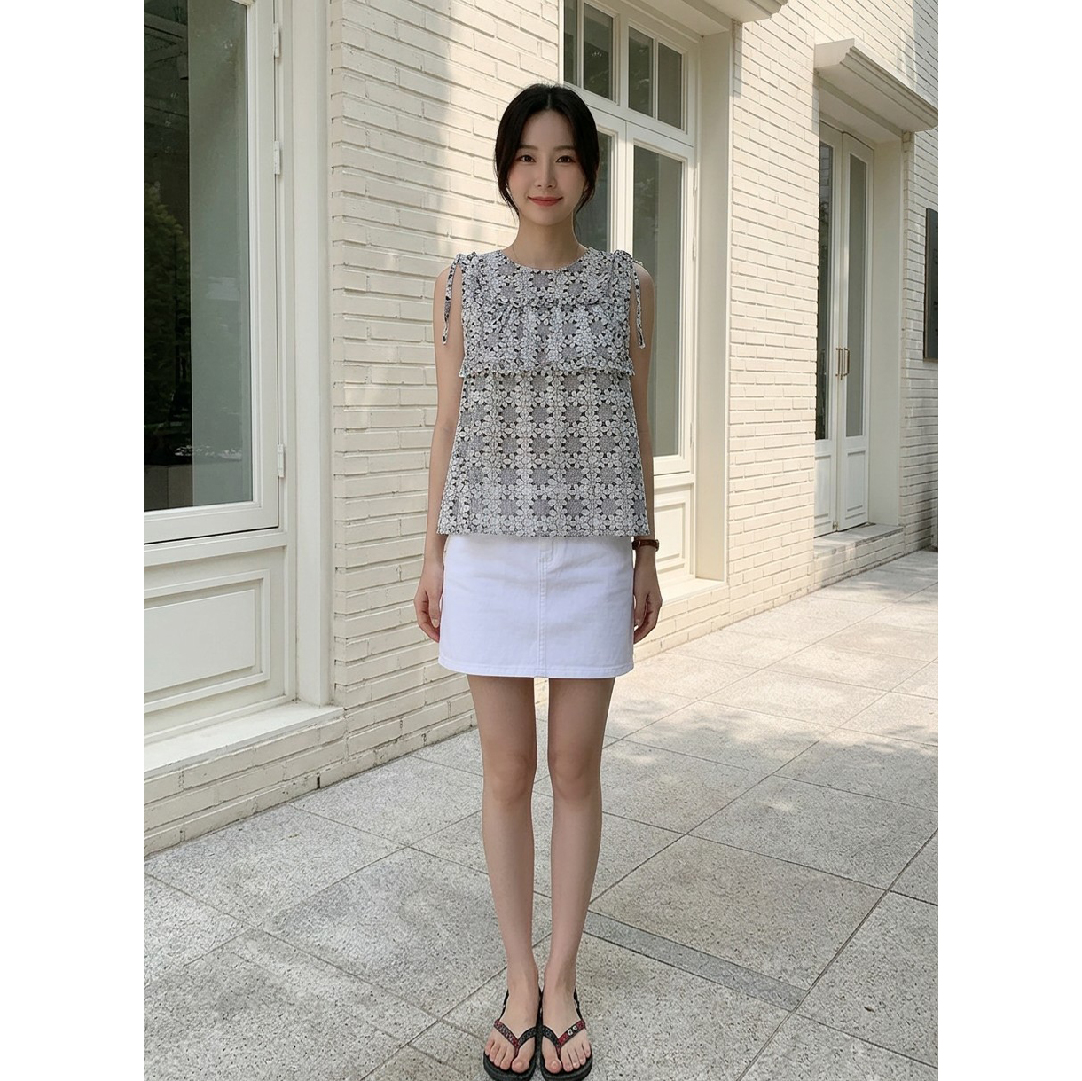 미애 플라워 자수 나시 블라우스