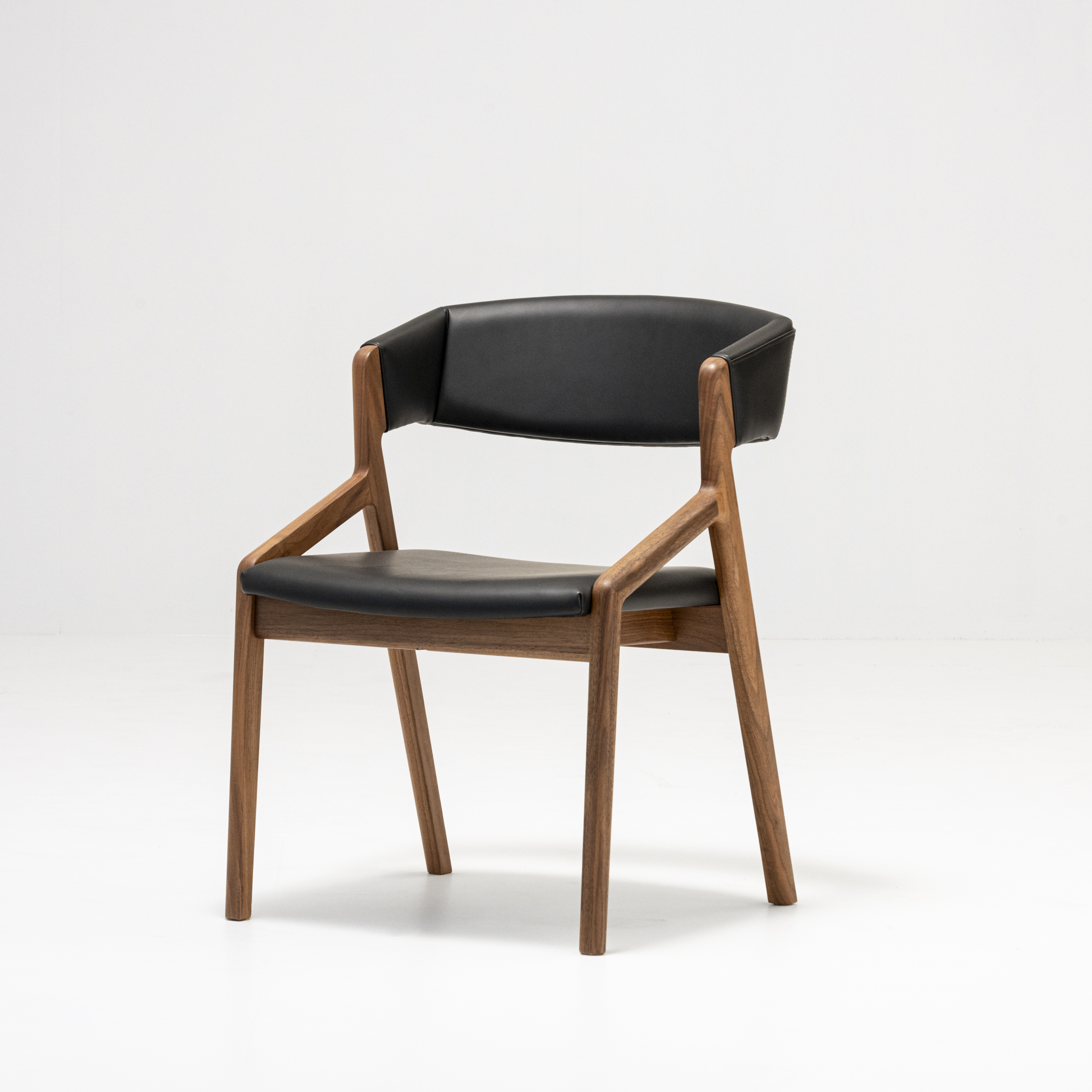 極美品　NAGANO INTERIOR　DC-323 レザー　高級家具　日本製 極美品 NAGANO INTERIOR DC-323 レザー 高級家具 日本製 - メルカリ