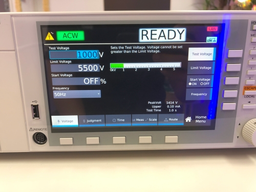 KIKUSUI 수리 후 재검수 과정을 거치는 TOS9303의 사진