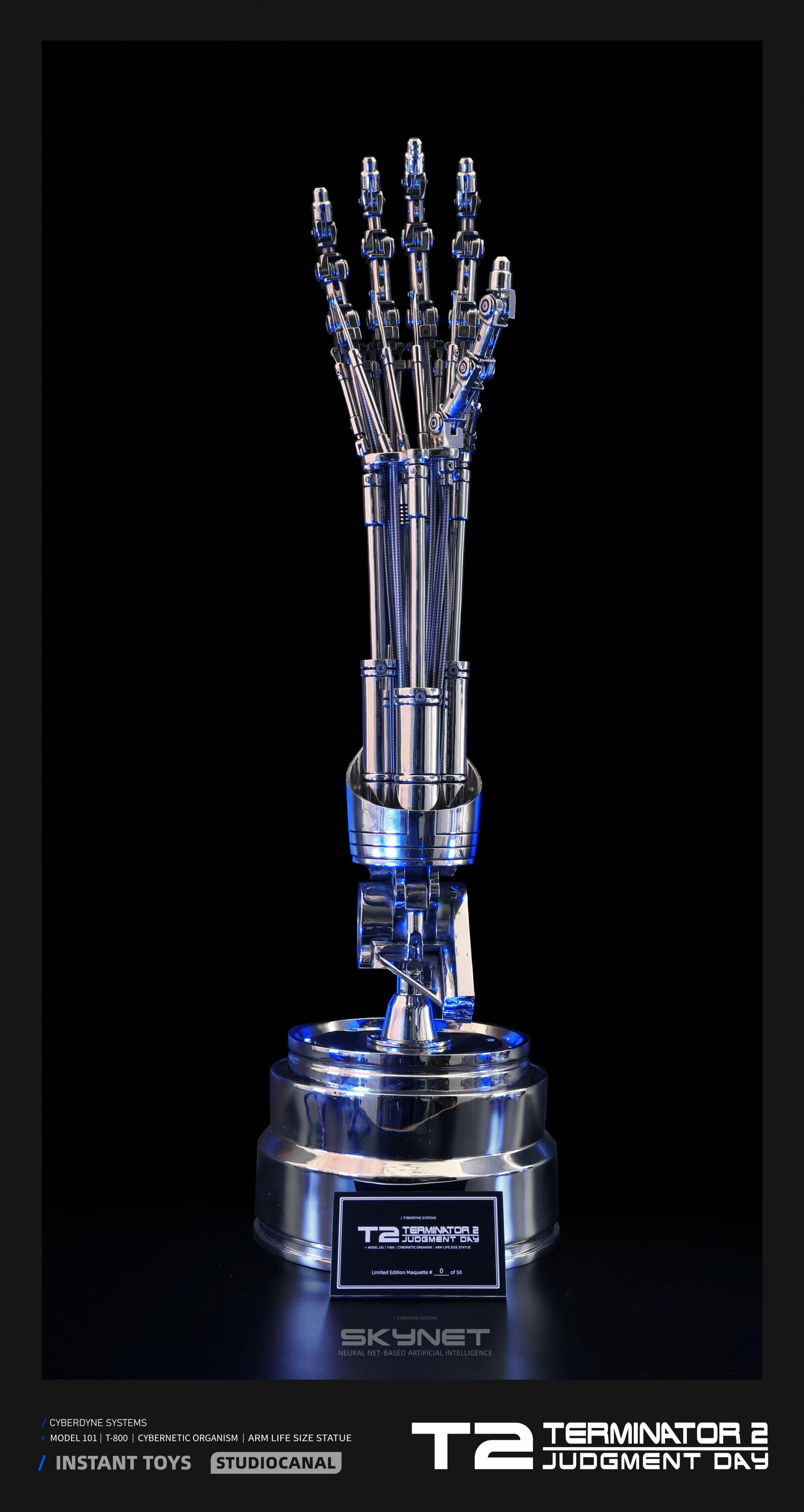 INSTANT TOYS 터미네이터 101 T800 ARM LIFE-SIZE STATUE