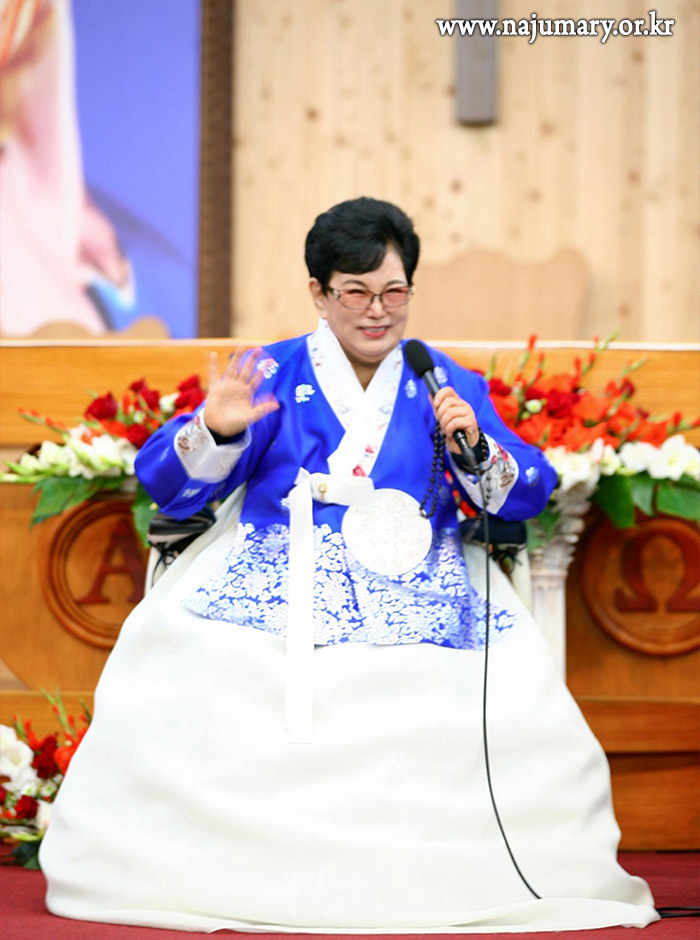 1255536299abc.jpg