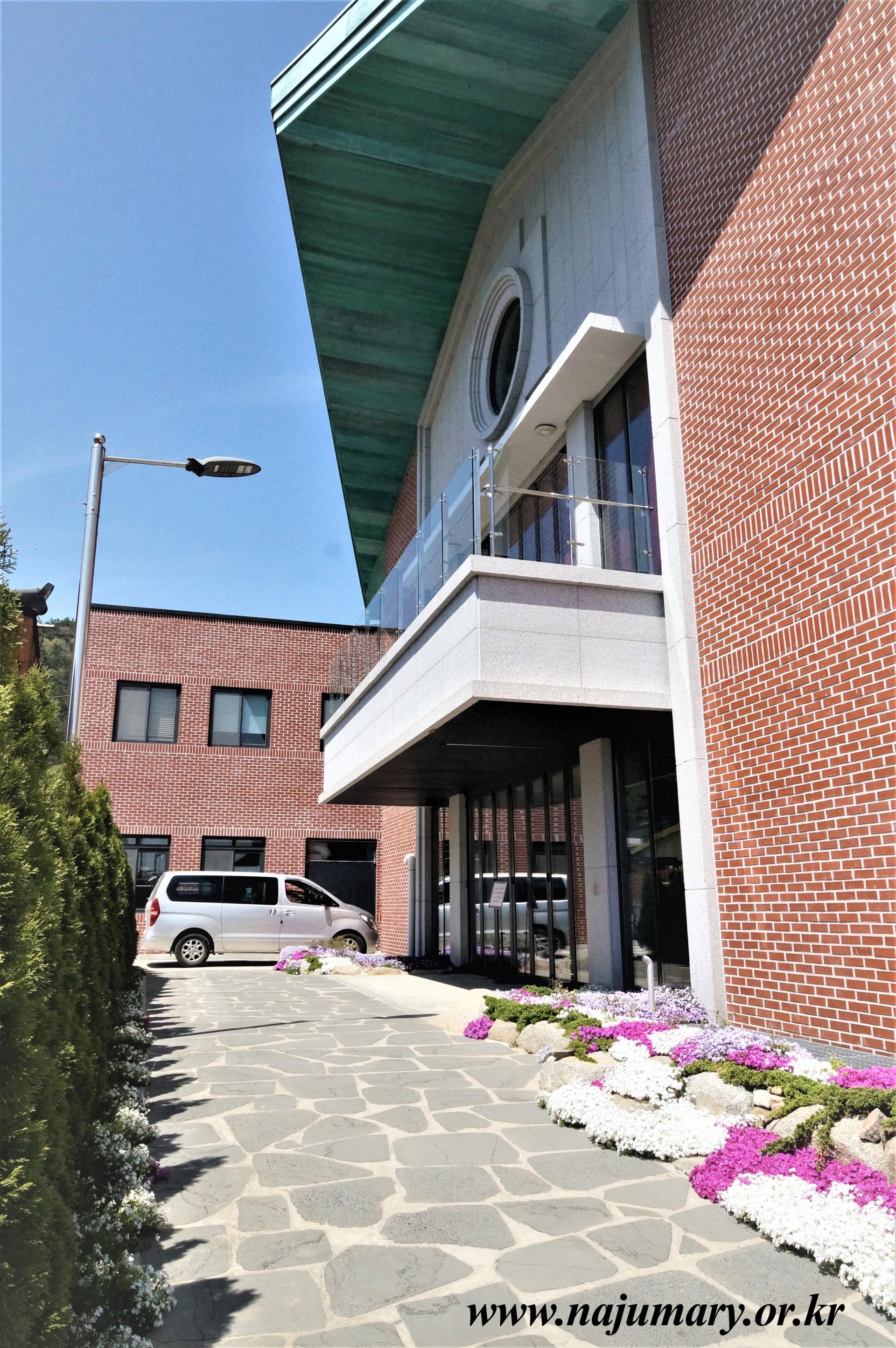 aab7c0b6baf50.jpg