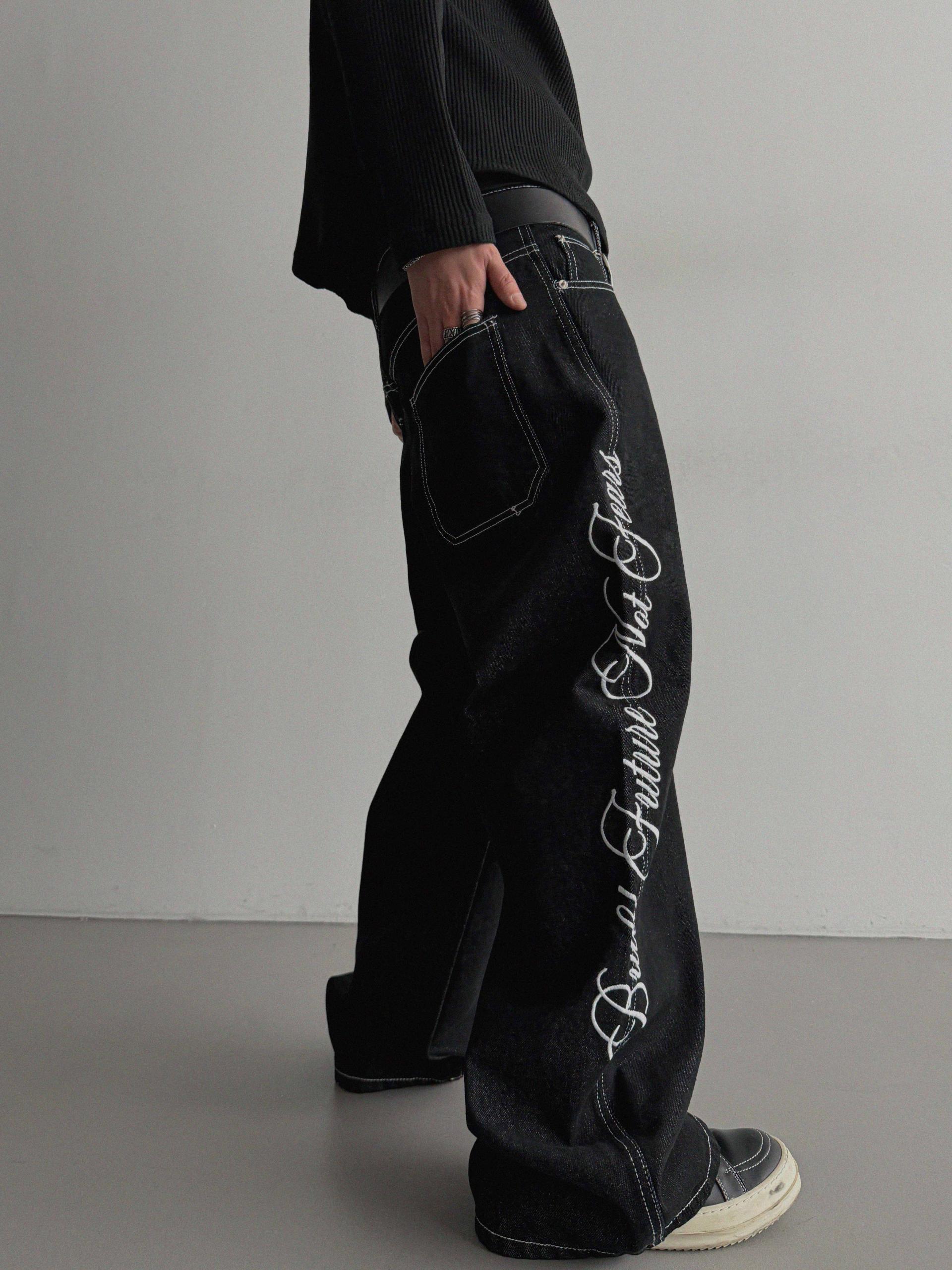 Horse non-fade embroidered denim pants
