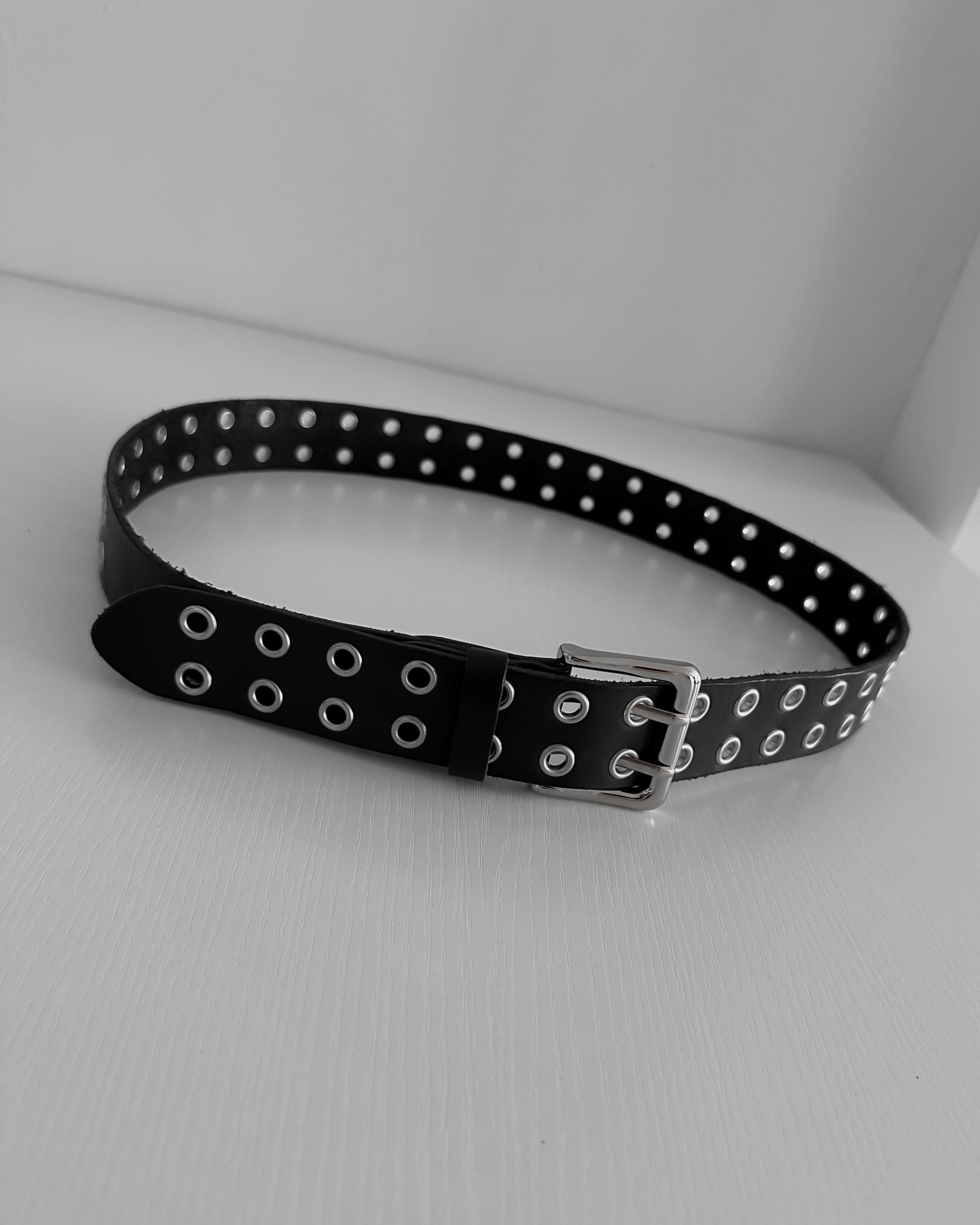 Double eyelet 40 belt (5c)