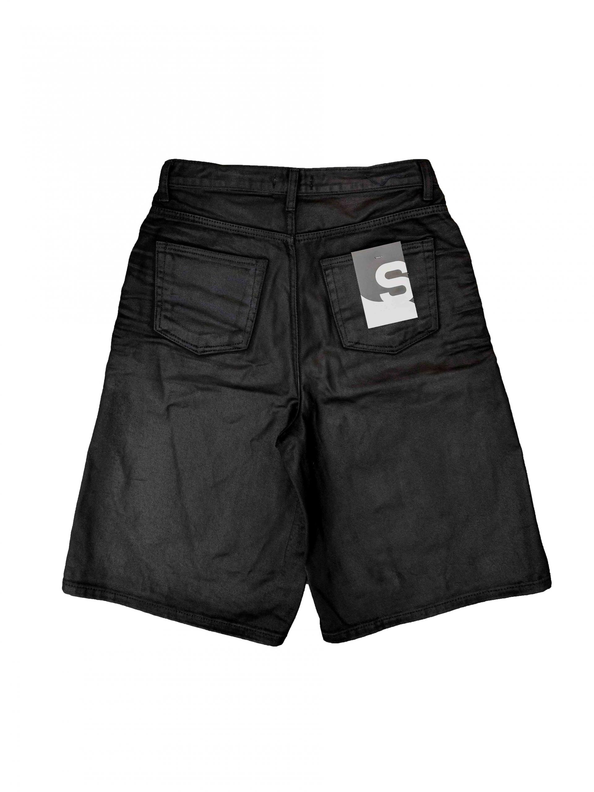 Embo-coated bermuda pants