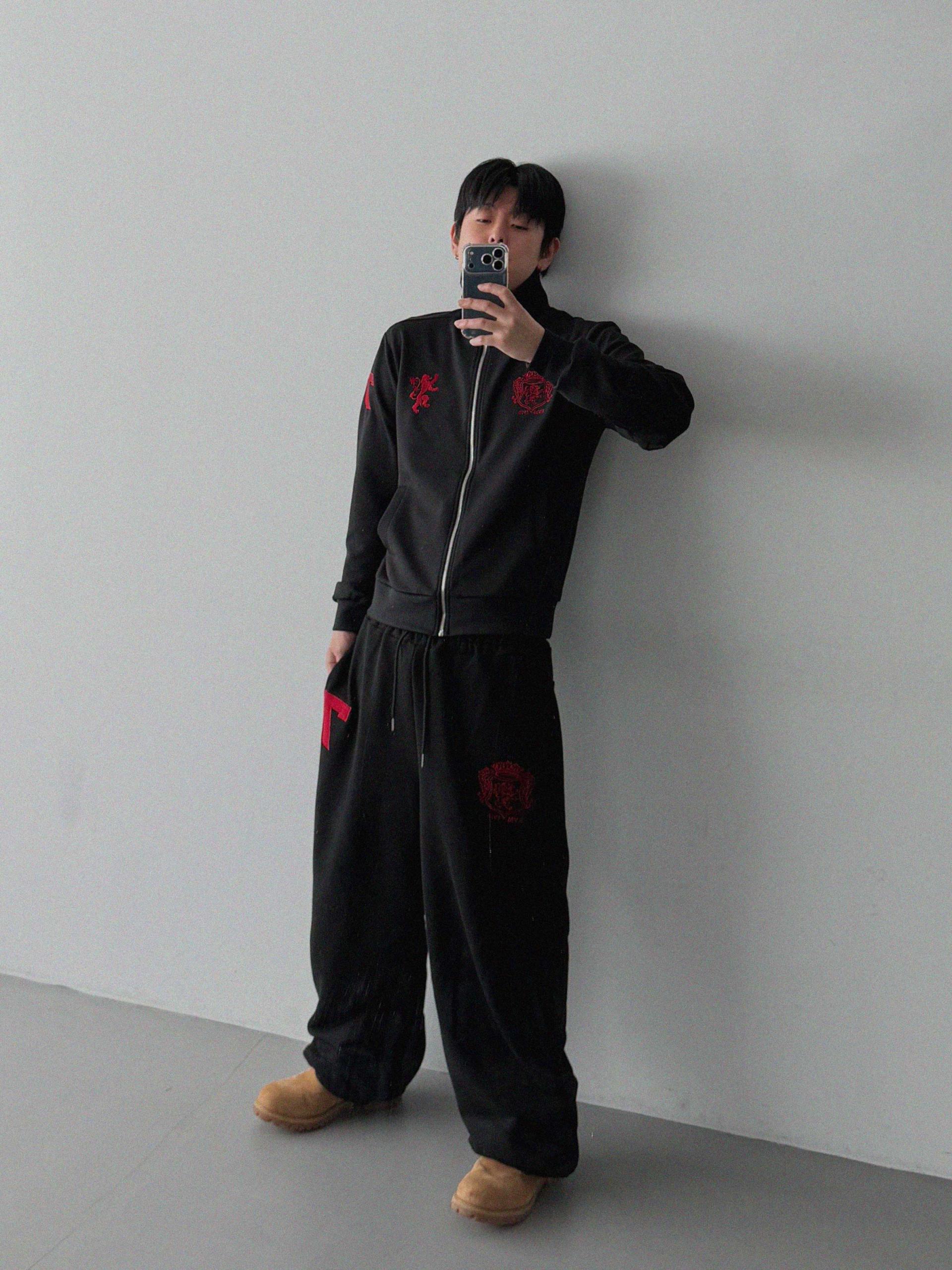 Cor embroidered jersey zip-up