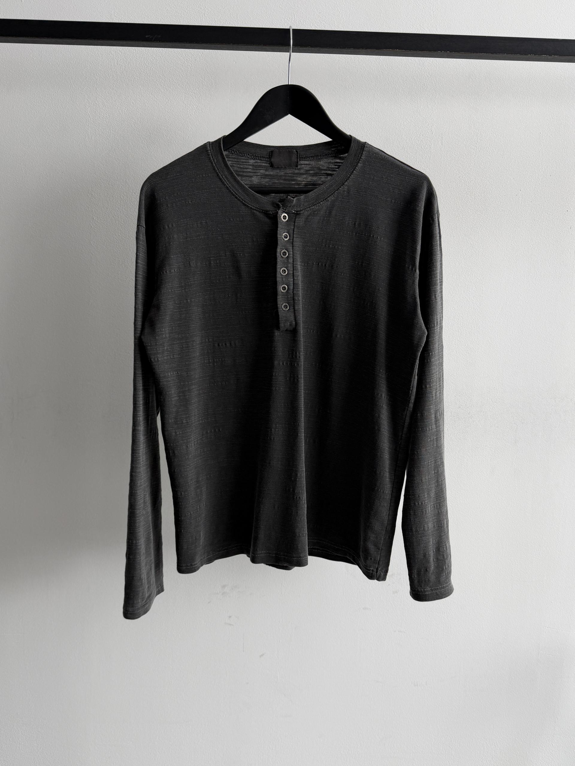 Pigment slub henley neck t