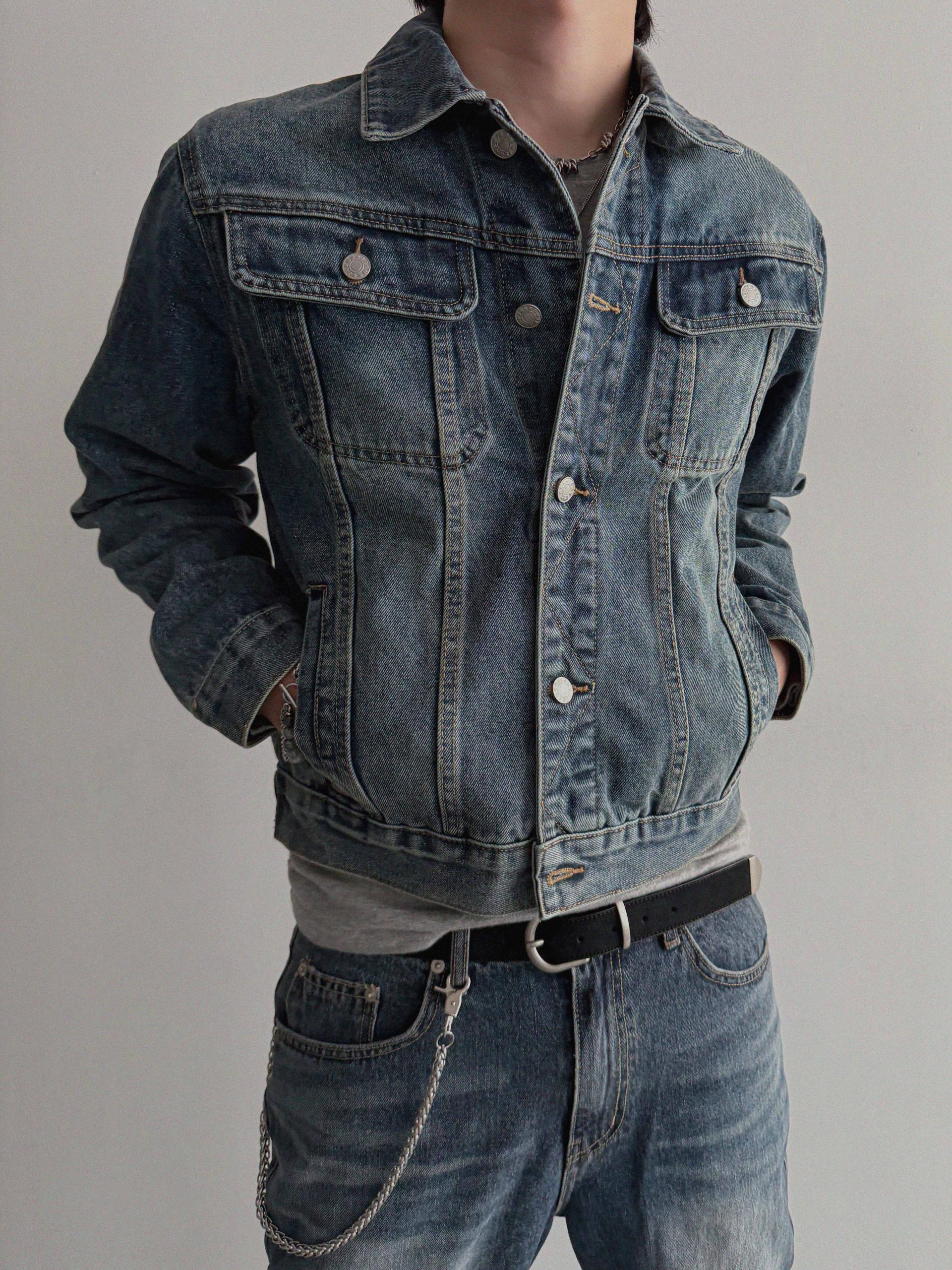 Minimal basic crop denim jacket
