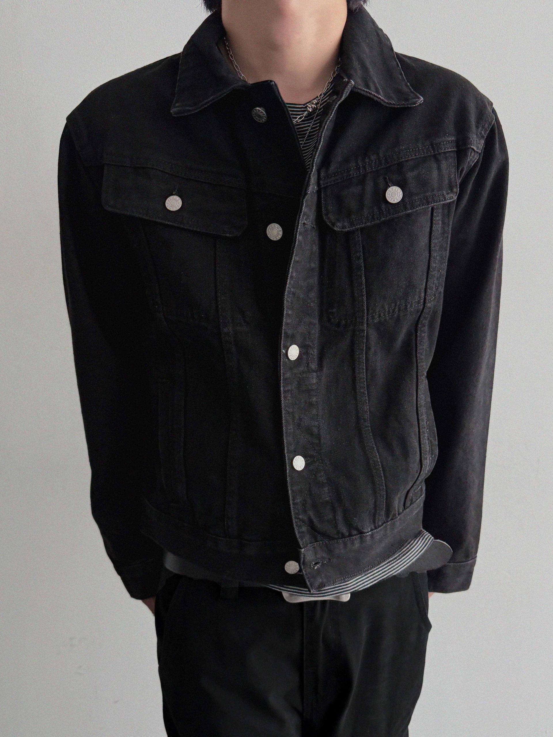 Minimal basic crop denim jacket