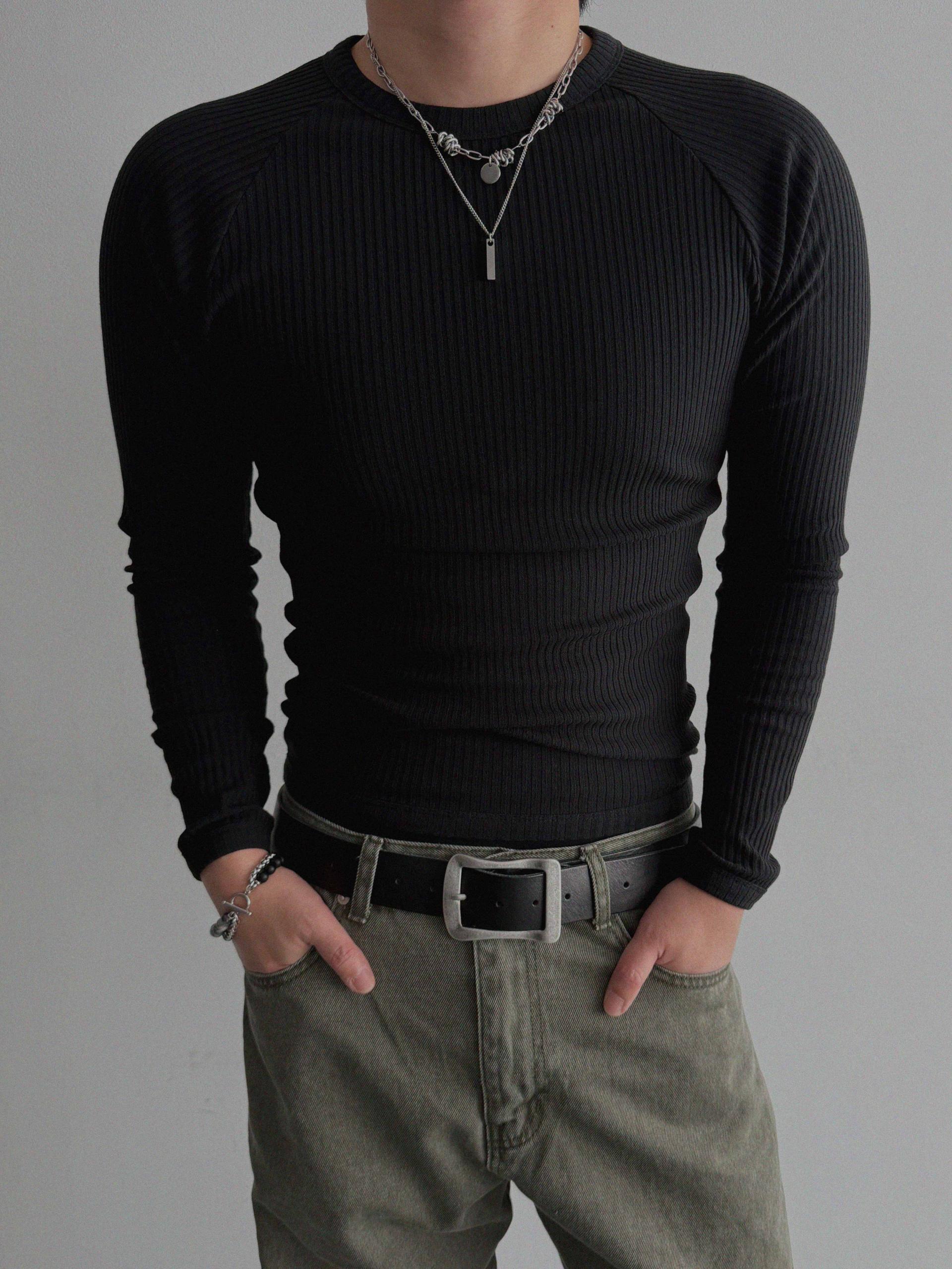 Solid ribbed raglan muscle t