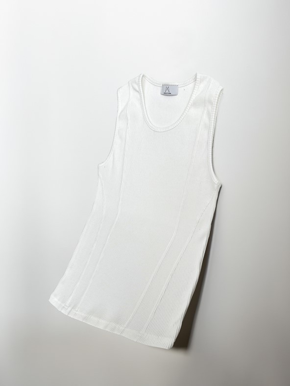 Incision ribbed slim sleeveless