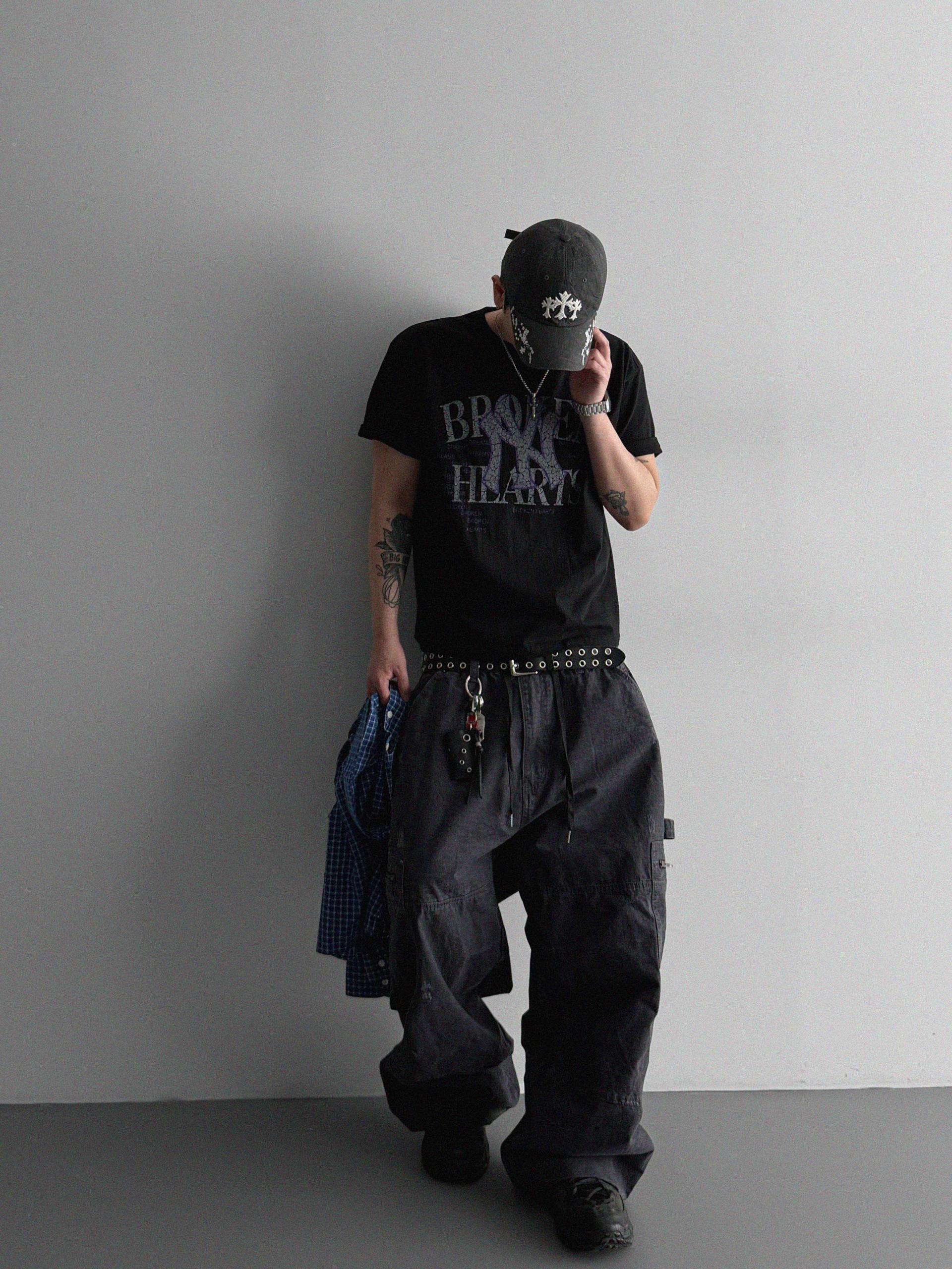 Broken crop half t
