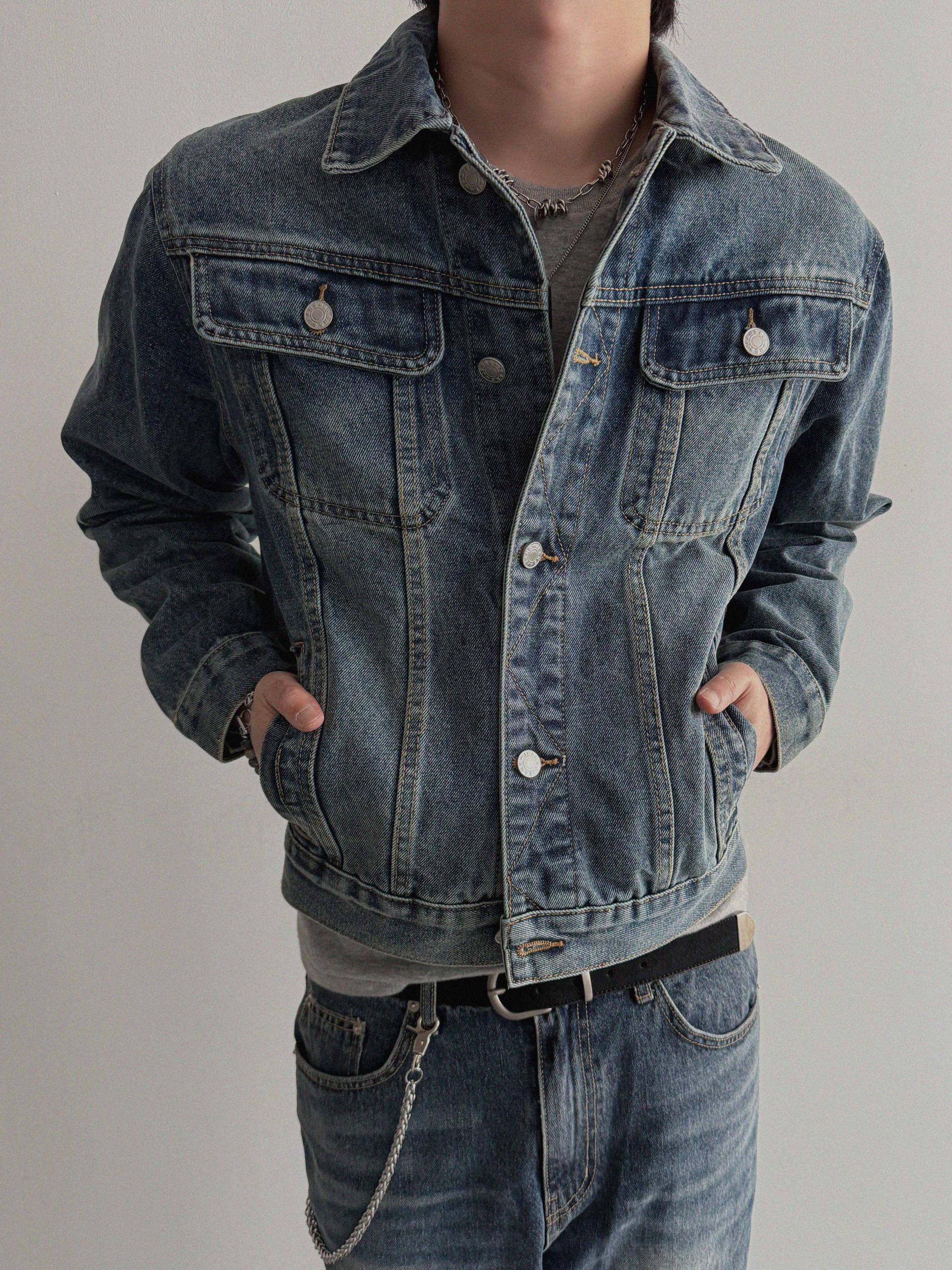 Minimal basic crop denim jacket