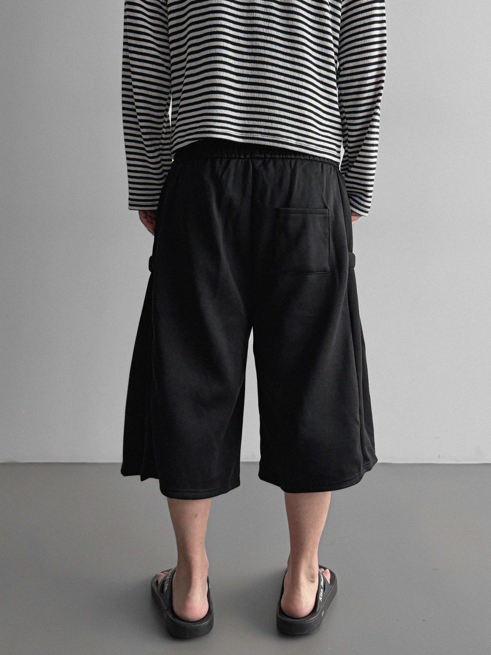 Side snap bermuda sweat pants