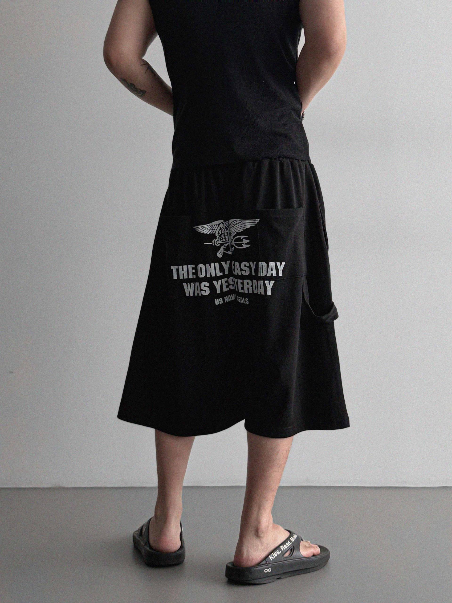SEAL bermuda sweat pants