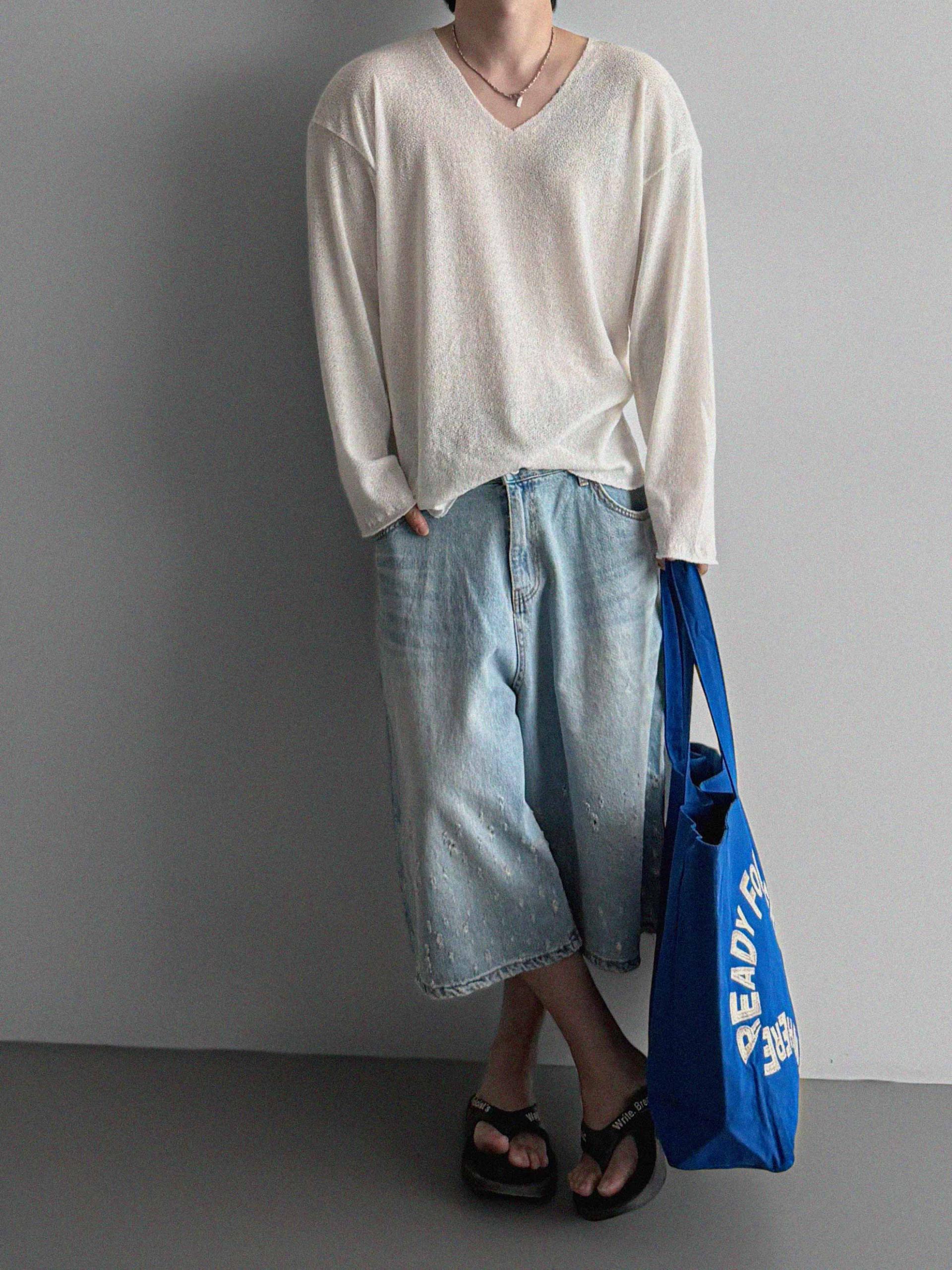 Linen v neck cut out knit
