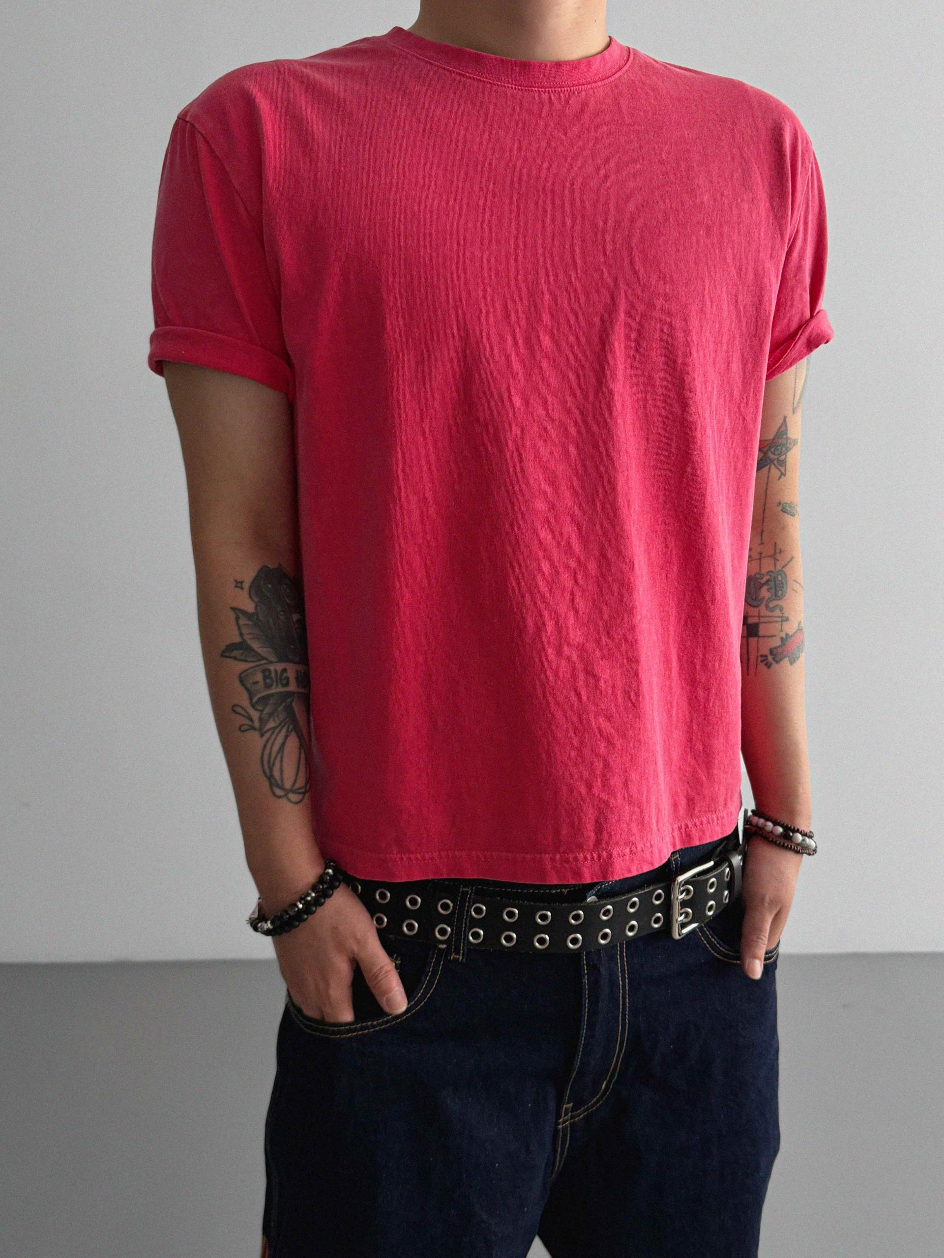 Fade pigment crop half t