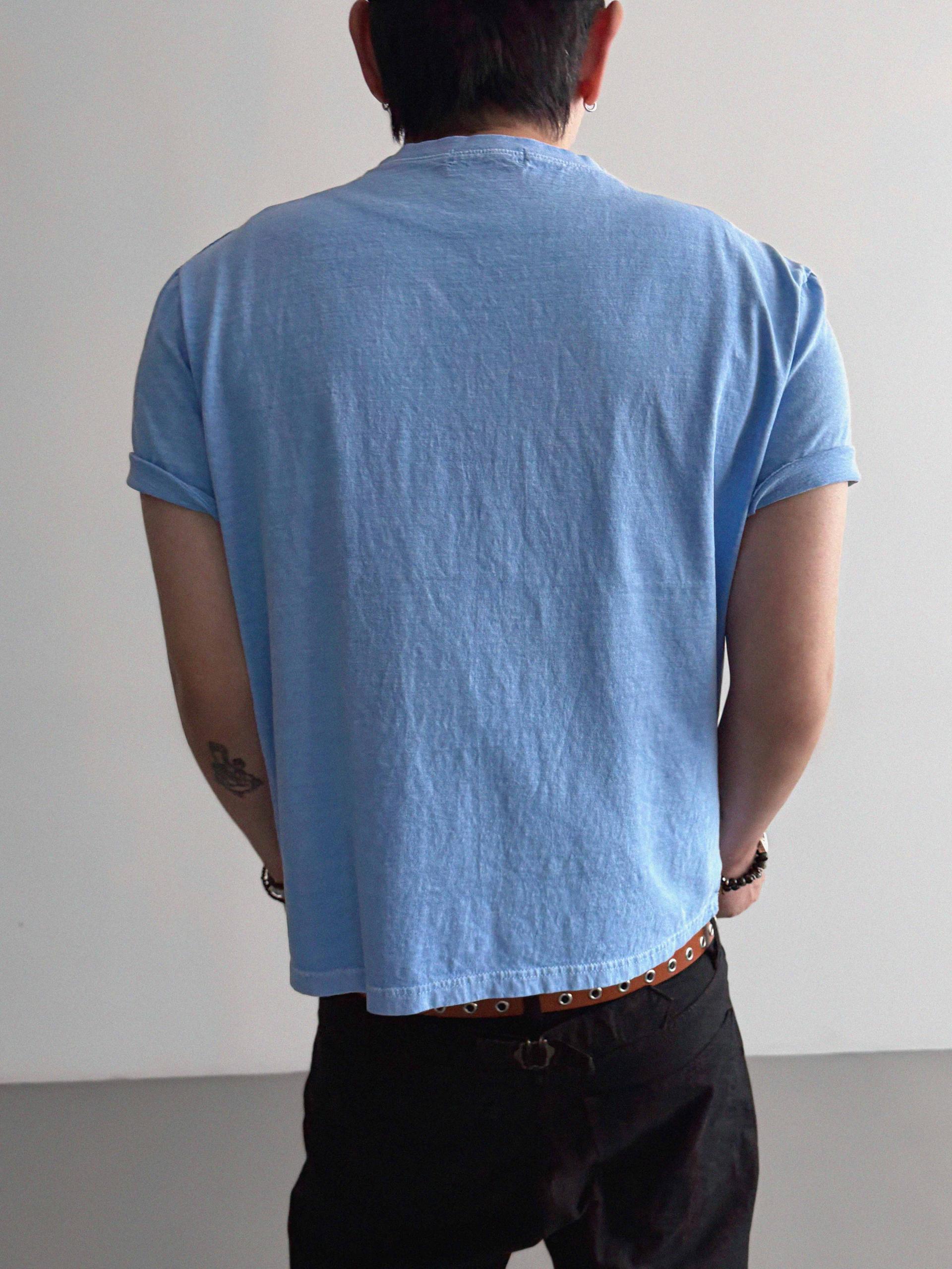 Fade pigment crop half t