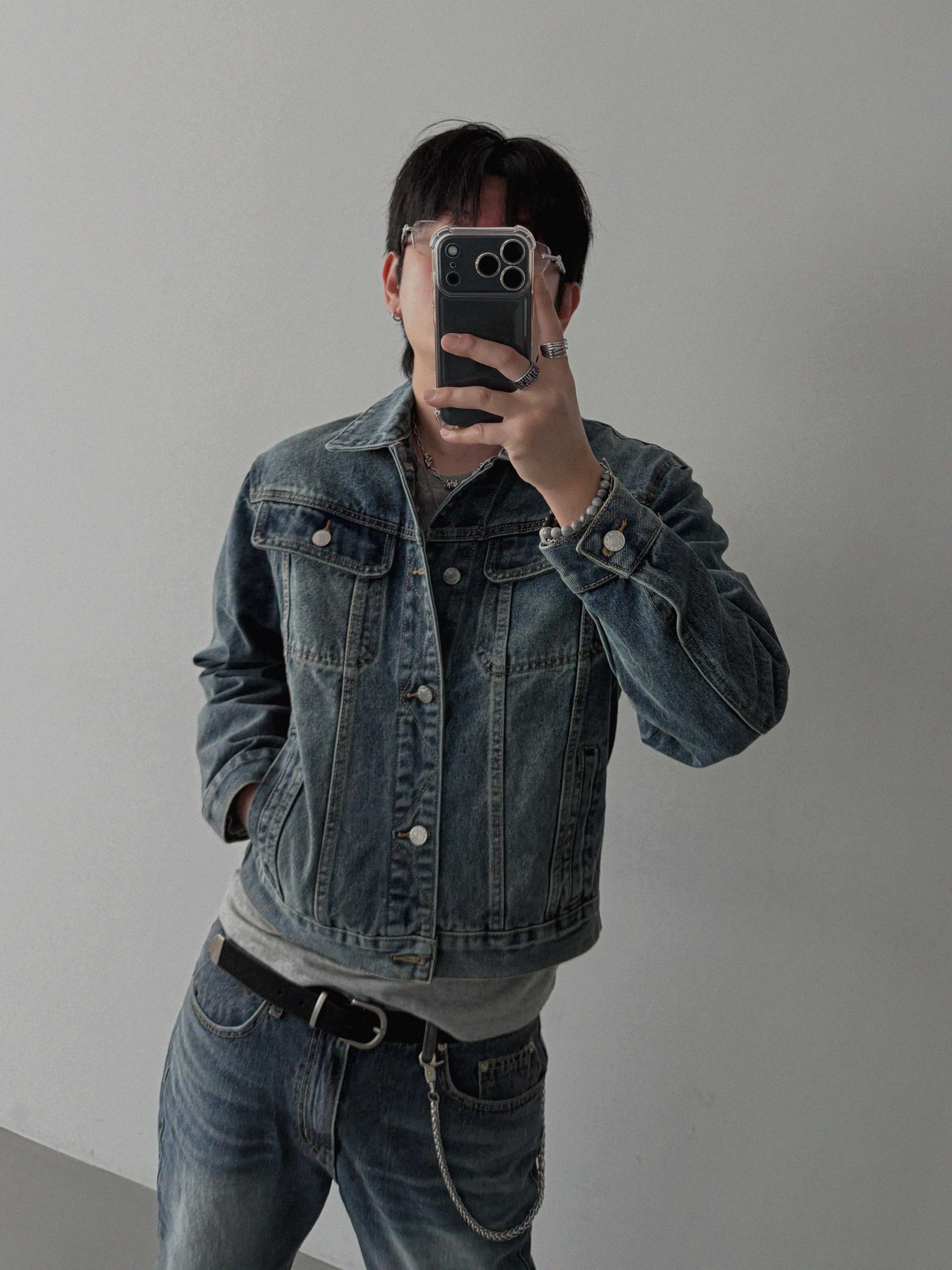 Deep brush flare denim pants