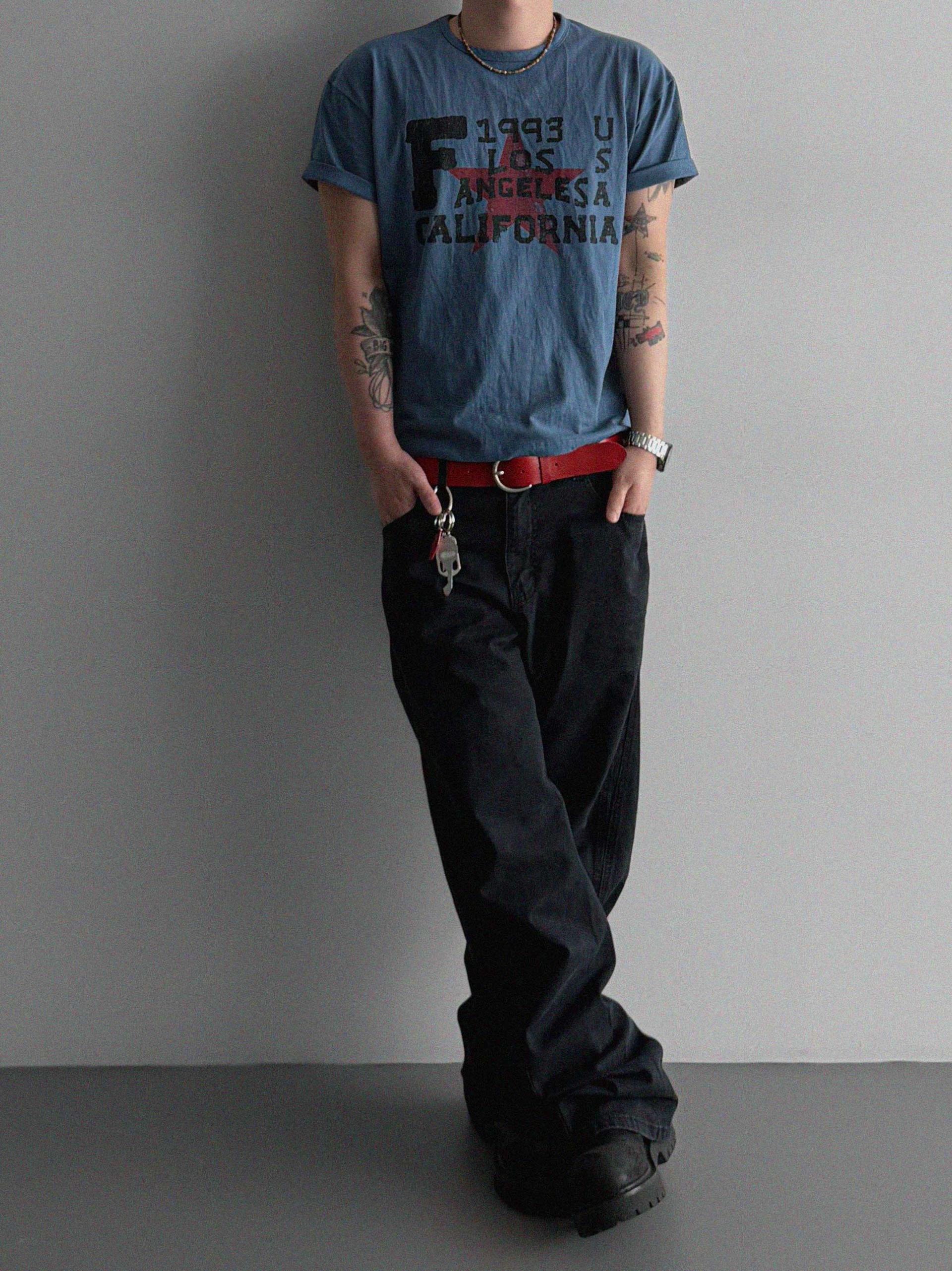 Double pocket curved flare pants