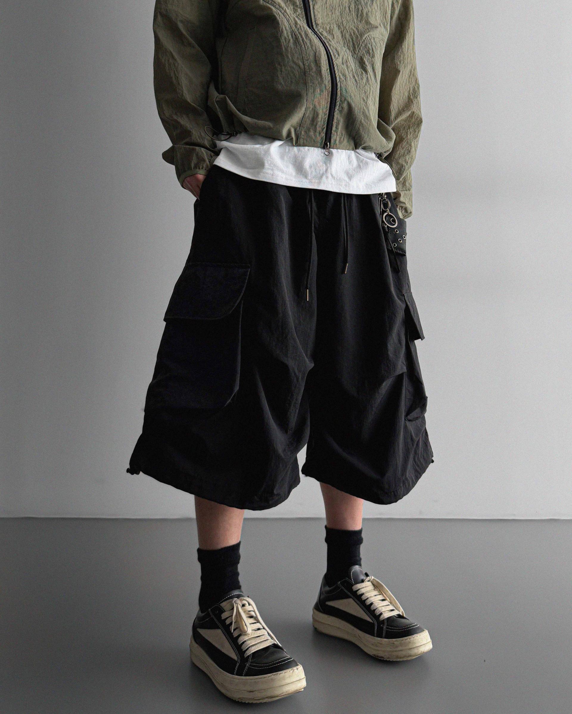 Nietzsche cargo bermuda pants