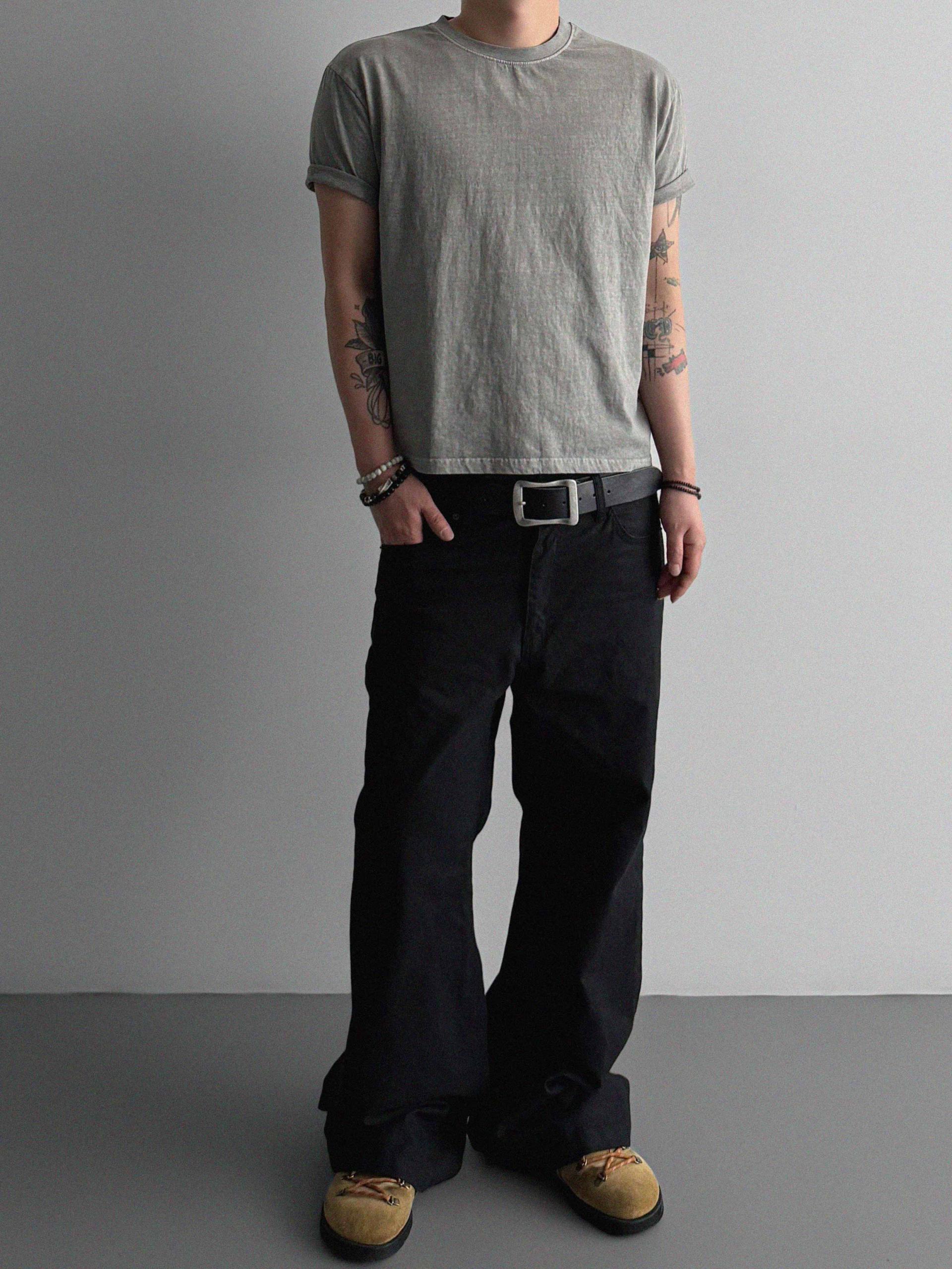 Fade pigment crop half t