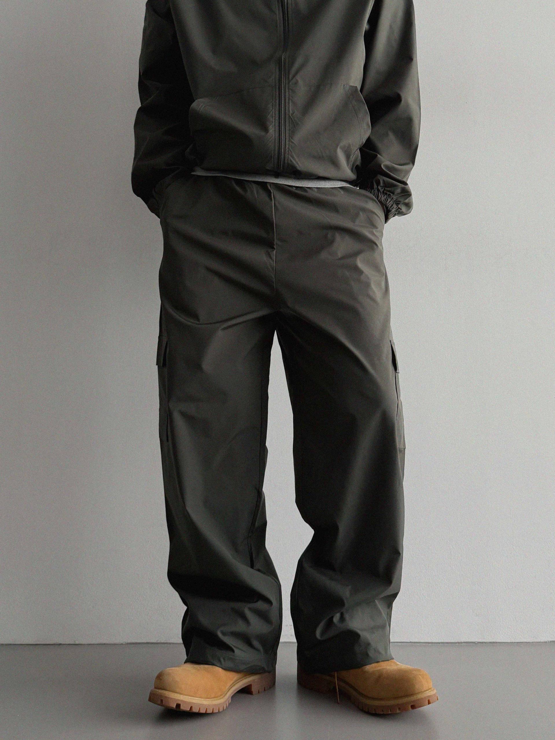 Space set-up [Wind breaker & Cargo pants]