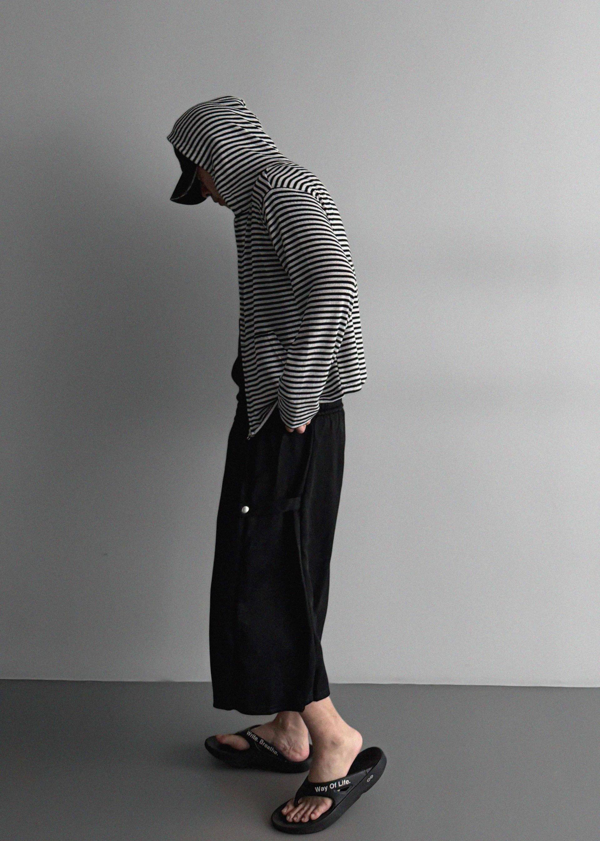 Side snap bermuda sweat pants