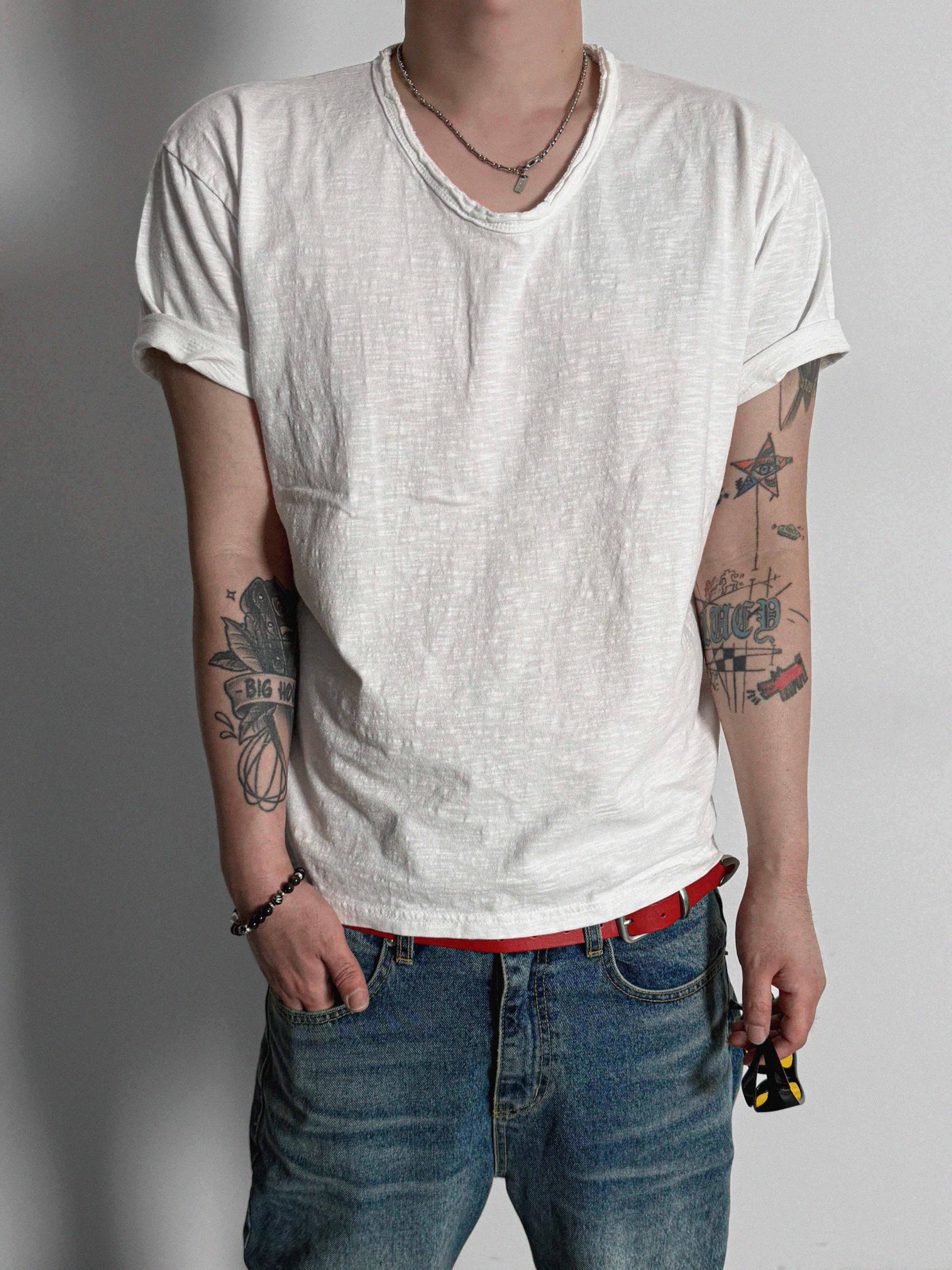 Slab cut u-neck half t