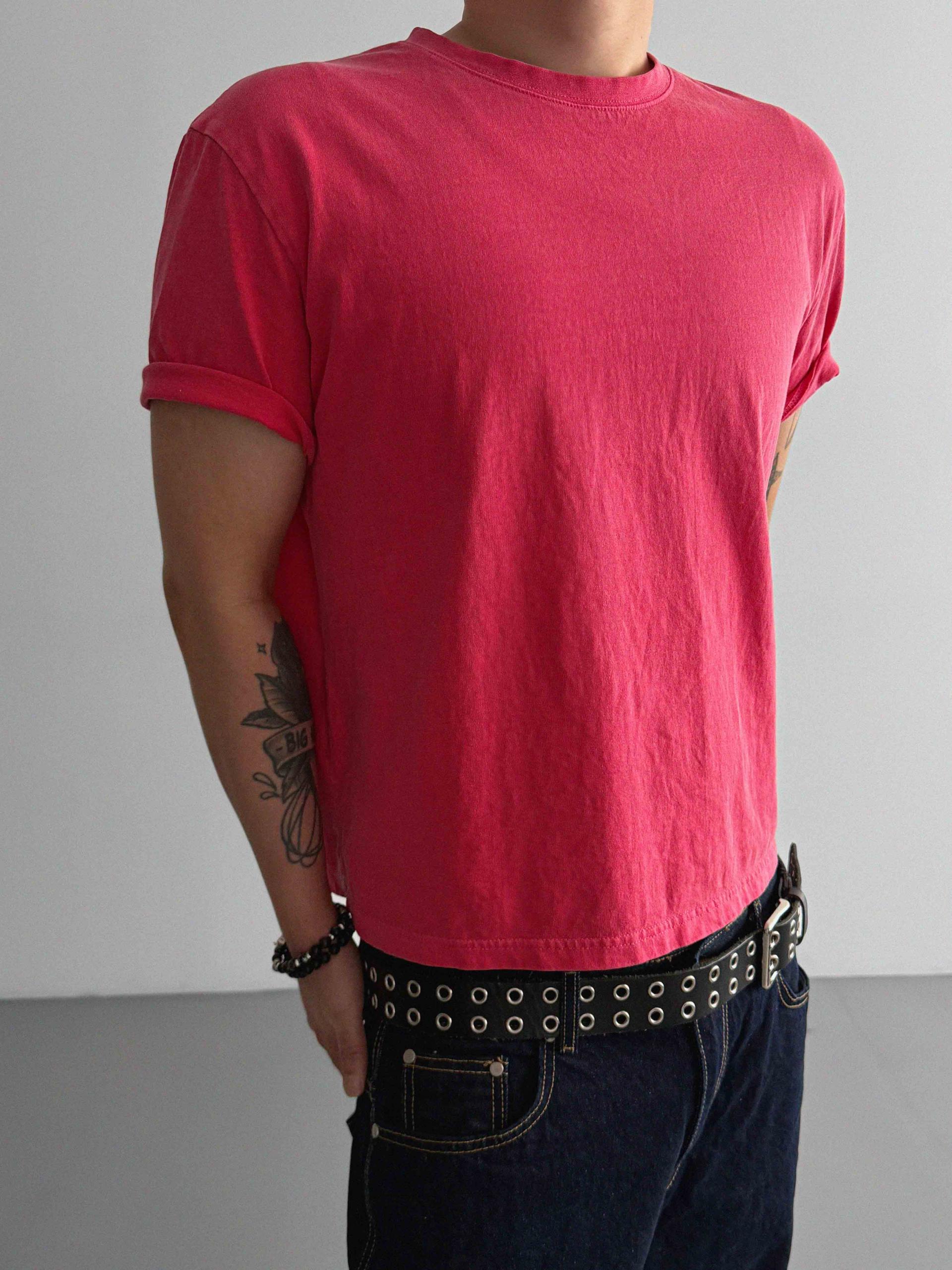 Fade pigment crop half t