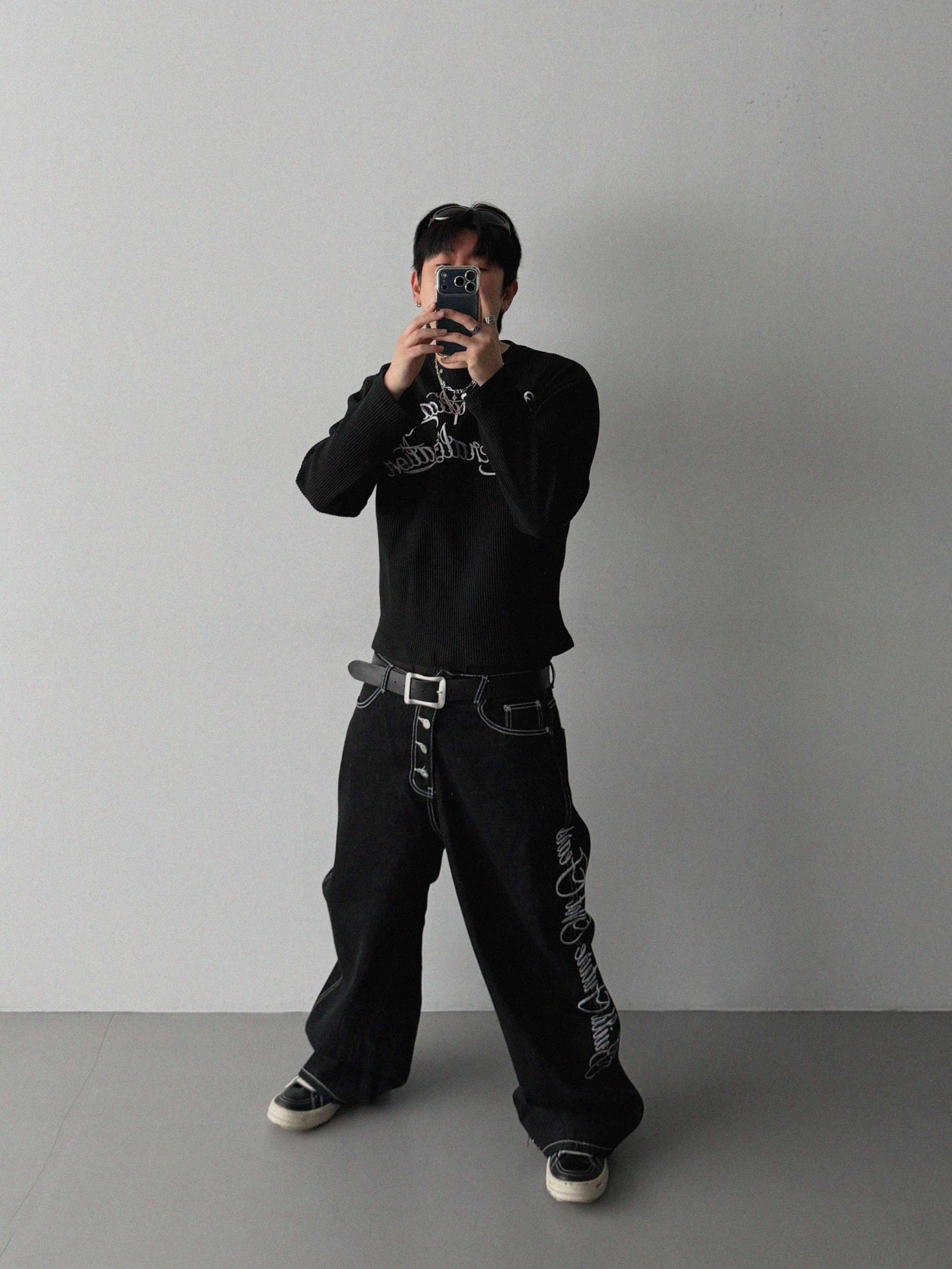 Horse non-fade embroidered denim pants