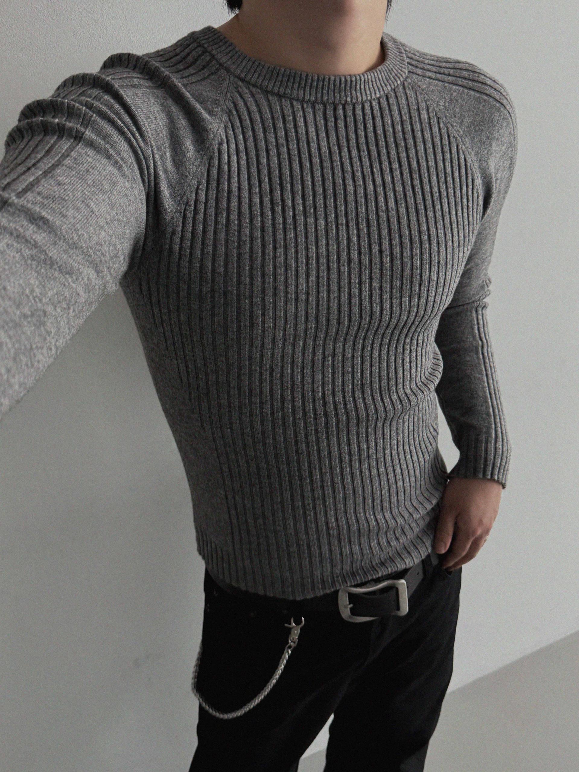 Irregular ribbed raglan muscle knit