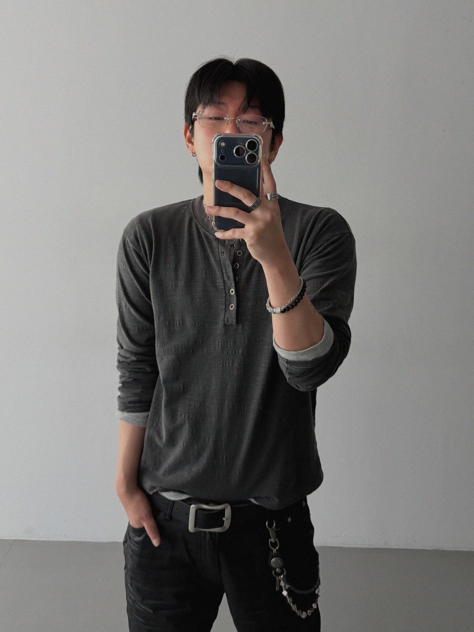 Pigment slub henley neck t