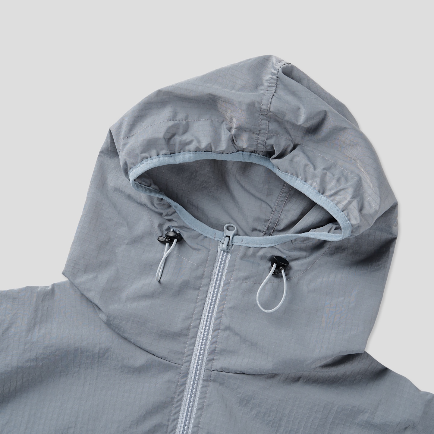 Core shirring waterproof hooded jacket