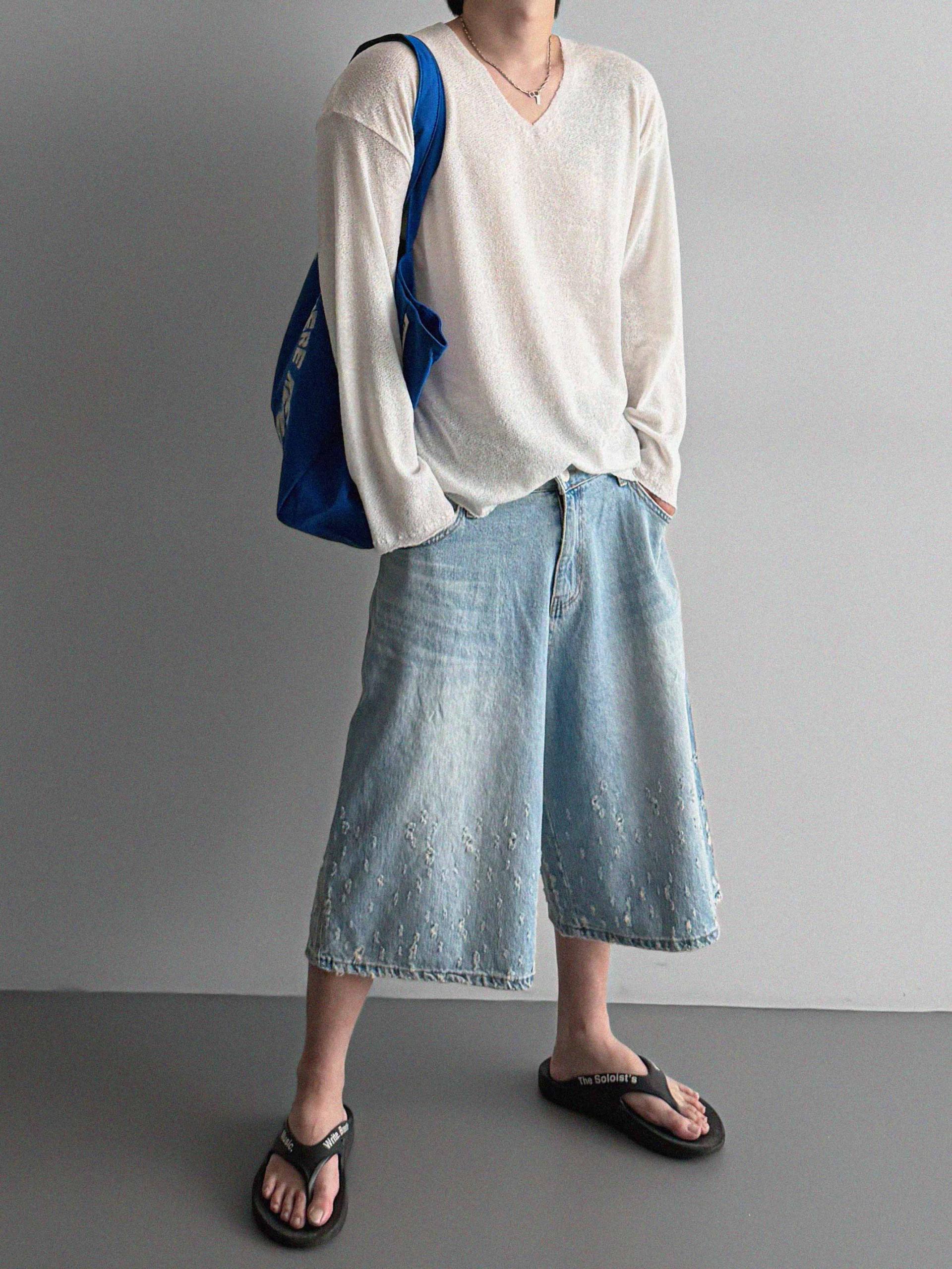 Linen v neck cut out knit