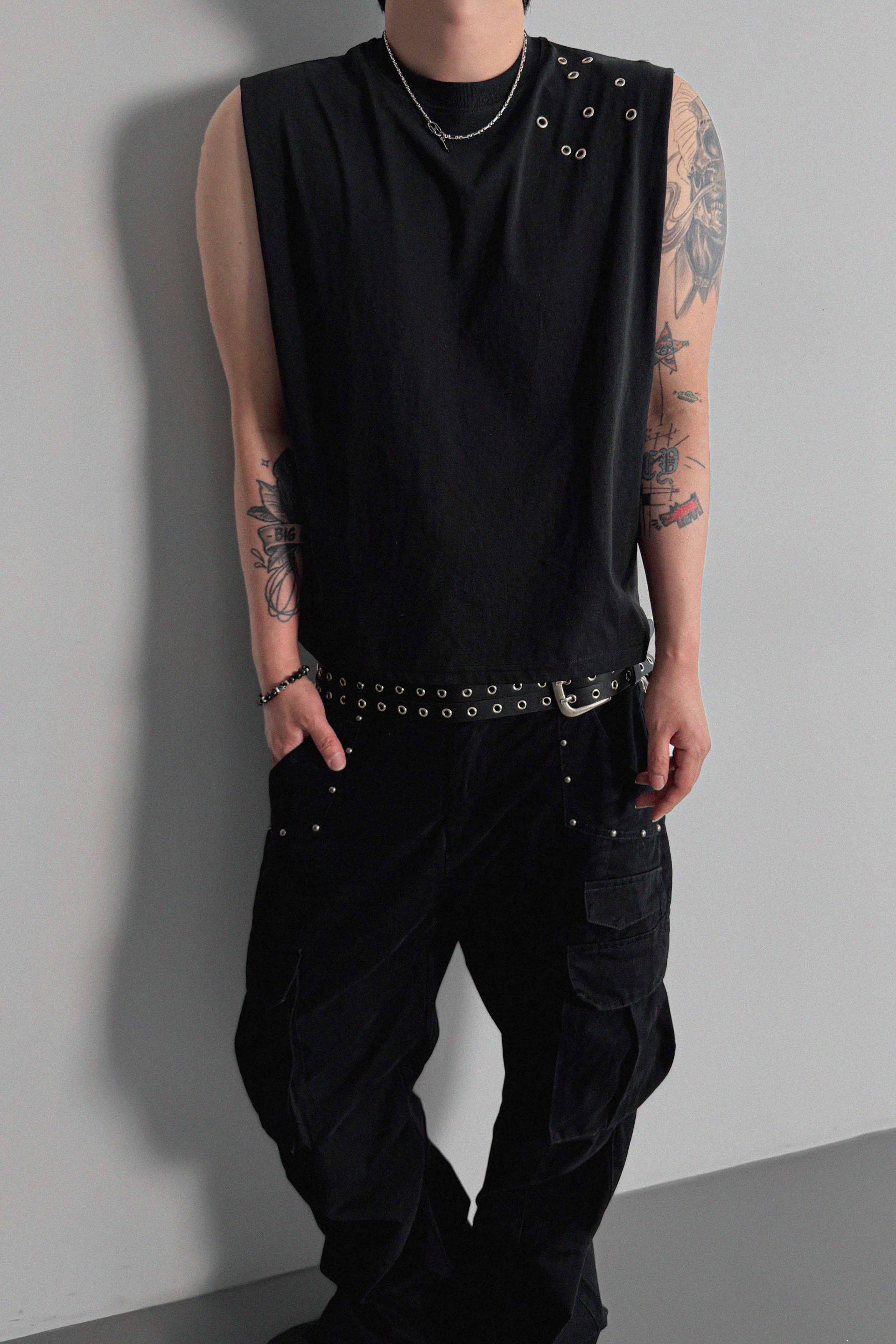 Eyelet shoulder crop sleeveless